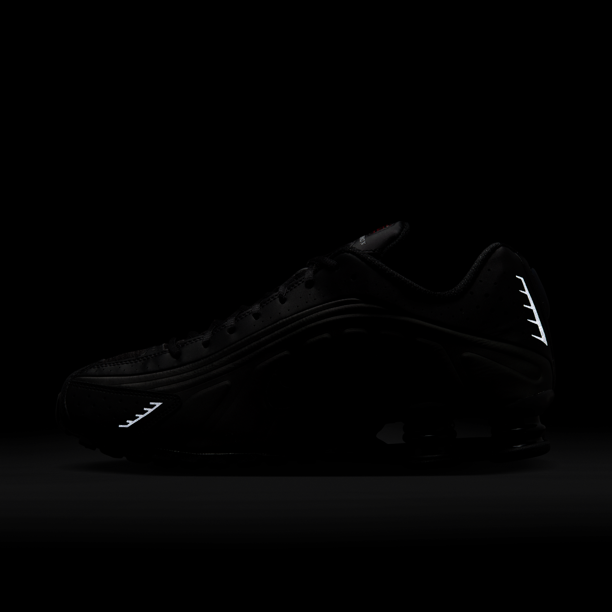 Nike Shox R4 - Μαύρο/Μαύρο/Bright Crimson/Μαύρο - 12