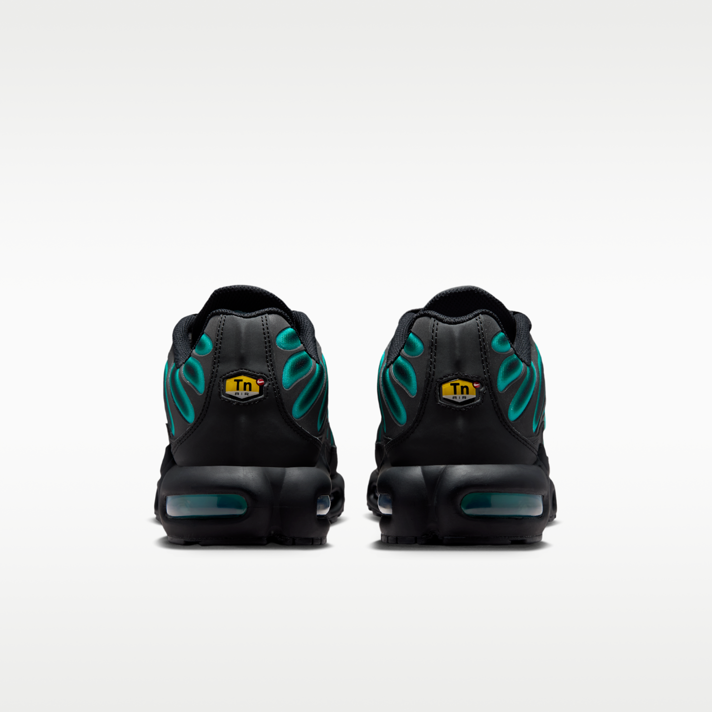 Nike Air Max Plus - Μαύρο/Dusty Cactus - 6