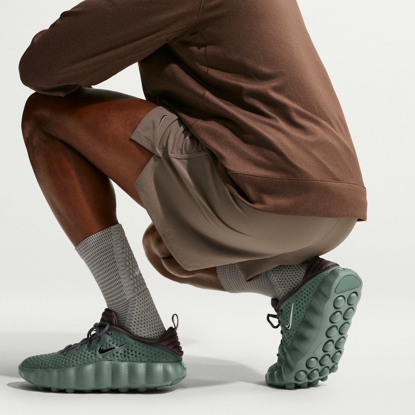Nike Mind 002 - Camo Green/Newsprint/Phantom - 10