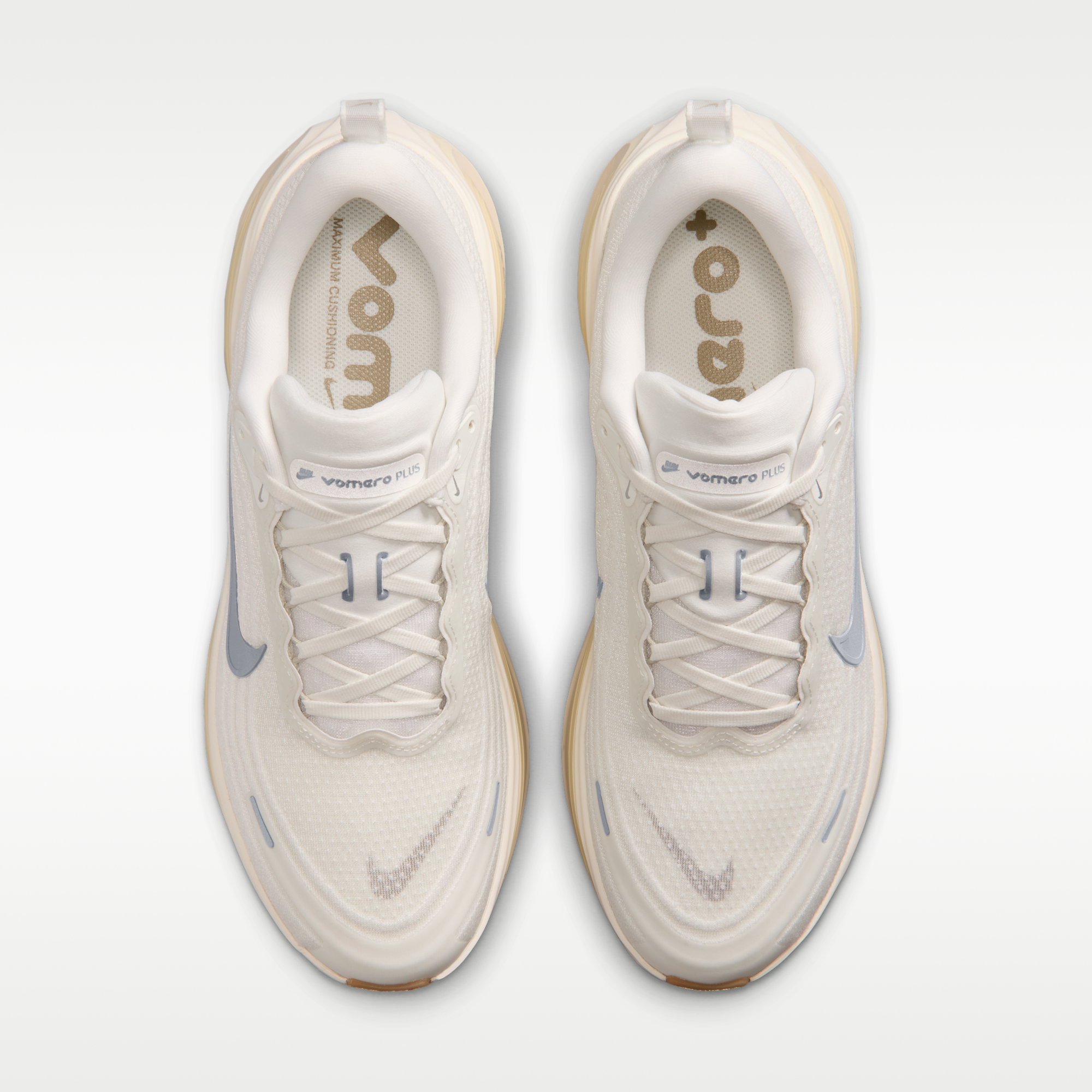 Nike Vomero Plus - Sail/Coconut Milk/Light Khaki/Metallic Silver - 4