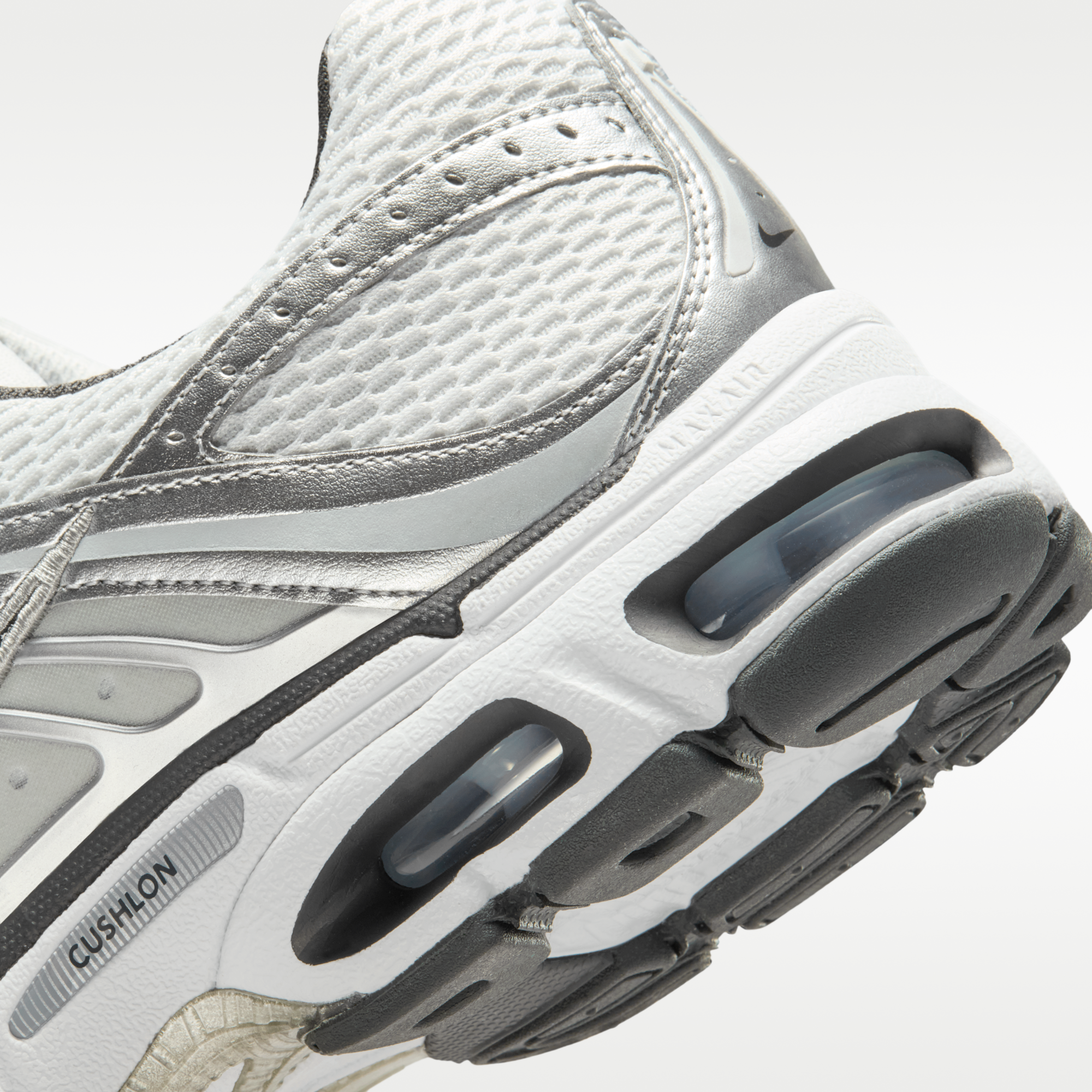 Nike Air Max Moto 2K - Photon Dust/Metallic Silver/Light Smoke Grey/Anthracite - 8