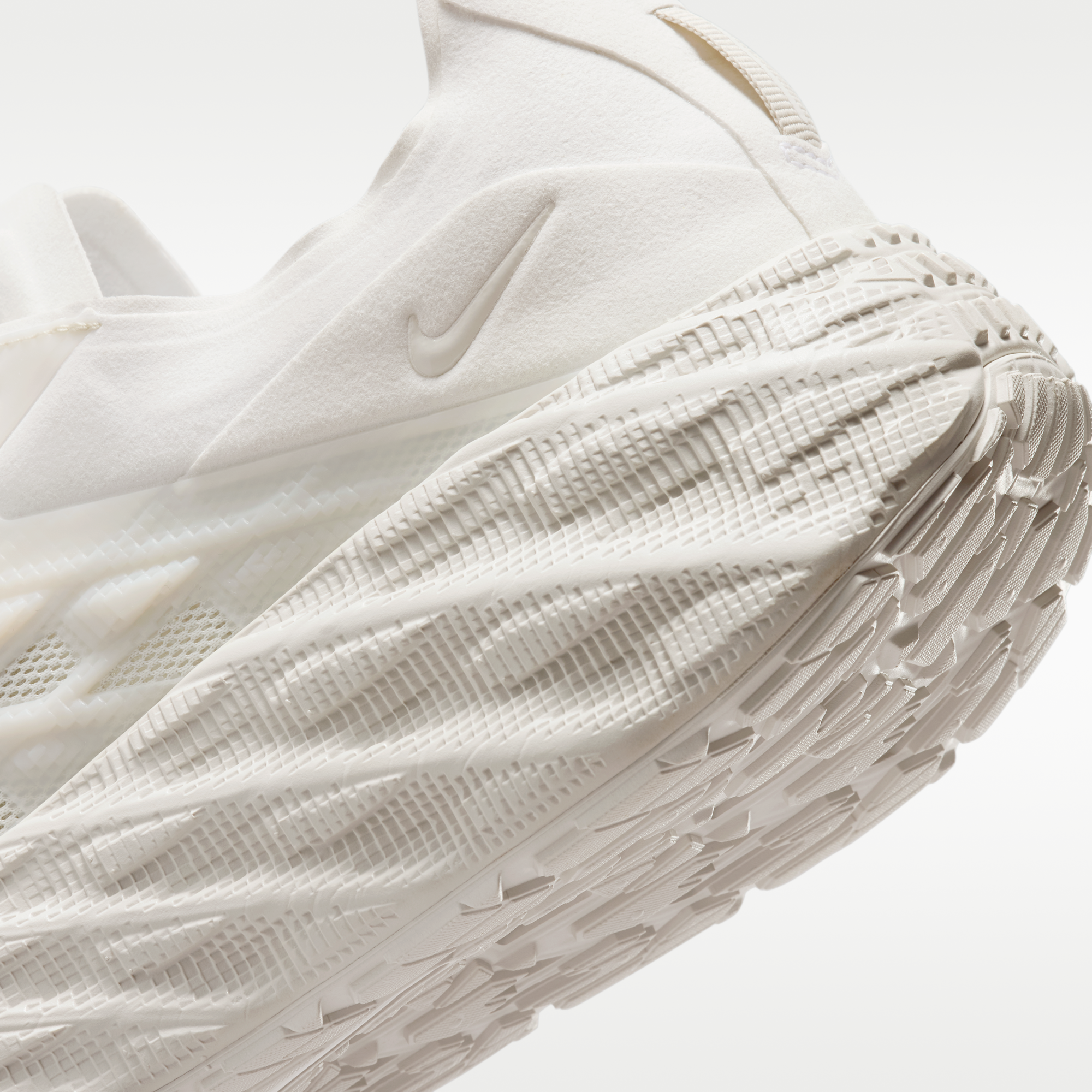Nike Ava Edge - Summit White/Light Bone/Stone - 8
