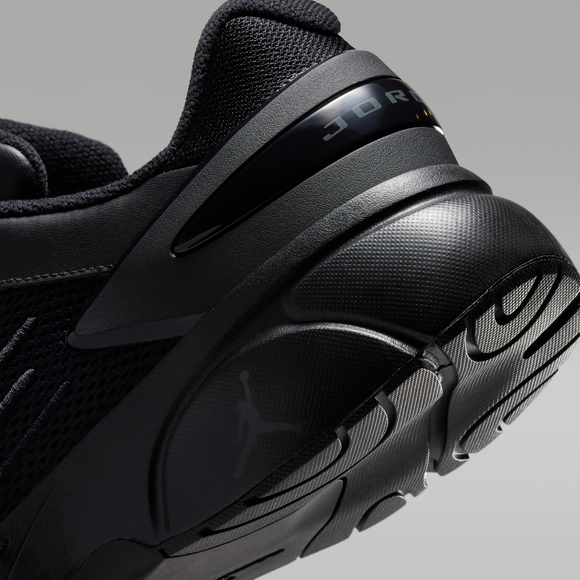 Jordan Trunner Flow - Μαύρο/Dark Smoke Grey - 8