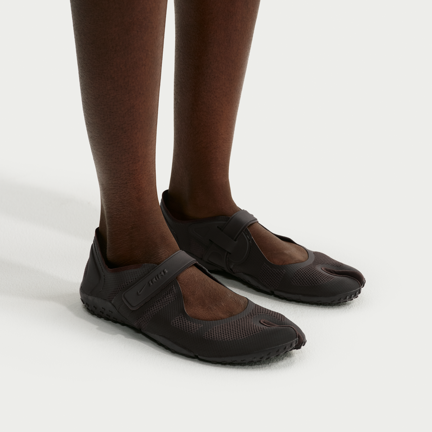 NikeSKIMS Rift Mesh - Tar/Tar/Tar - 11