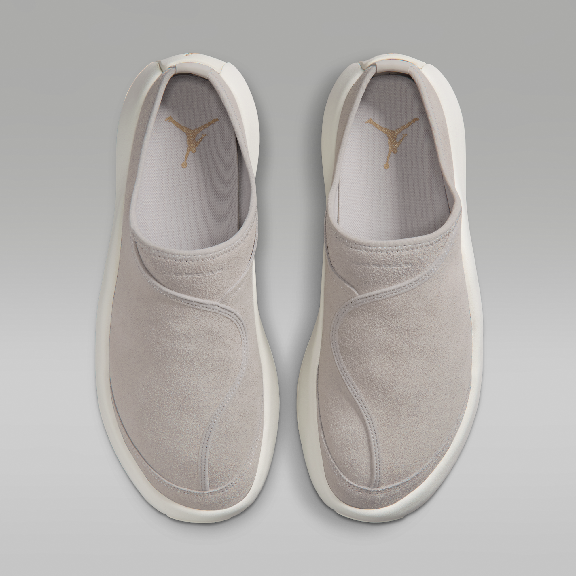 Jordan Future - Light Iron Ore/Swan/Legend Medium Brown - 4