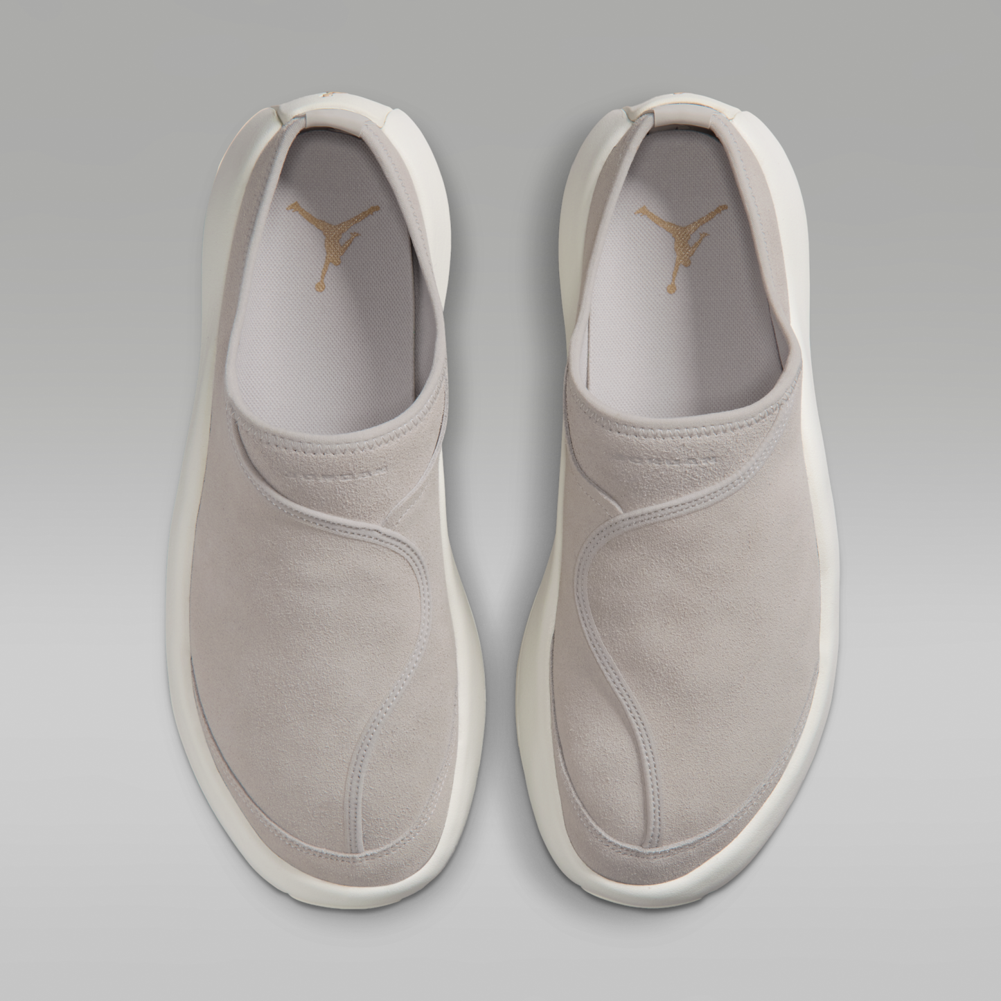 Jordan Future - Light Iron Ore/Swan/Legend Medium Brown - 4