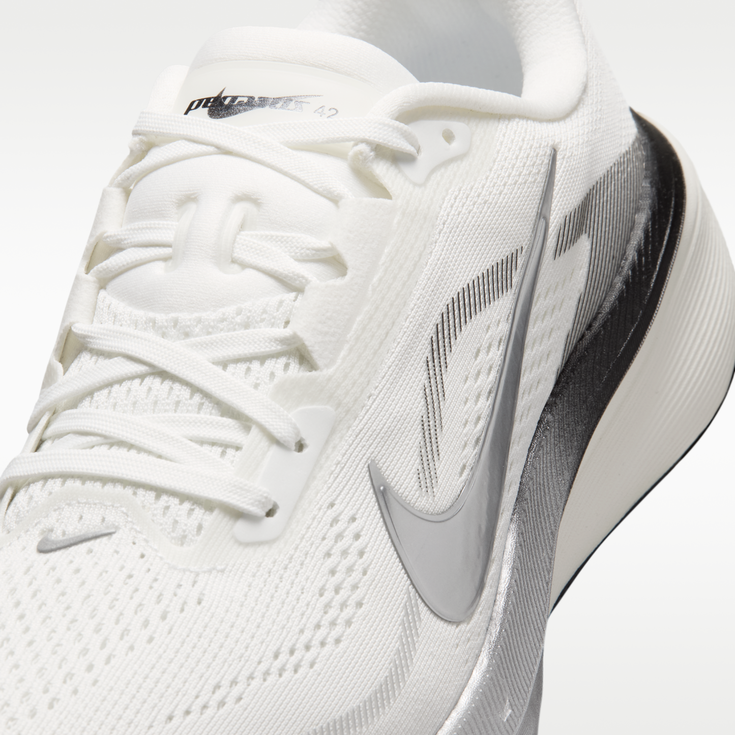 Nike Pegasus 42 - Summit White/Sail/Μαύρο/Metallic Silver - 7