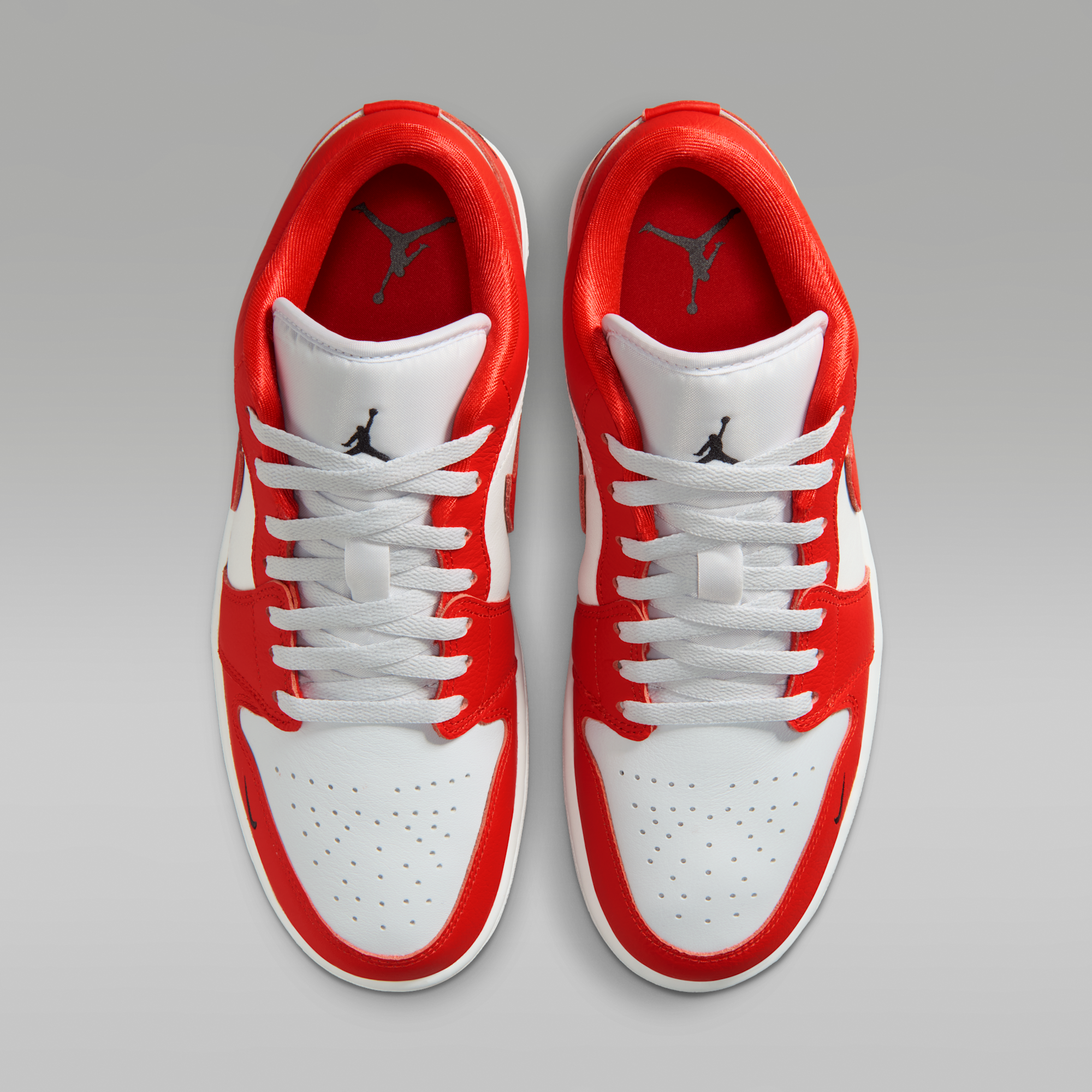 Air Jordan 1 Low SE - Chile Red/Summit White/Pure Platinum/Μαύρο - 4