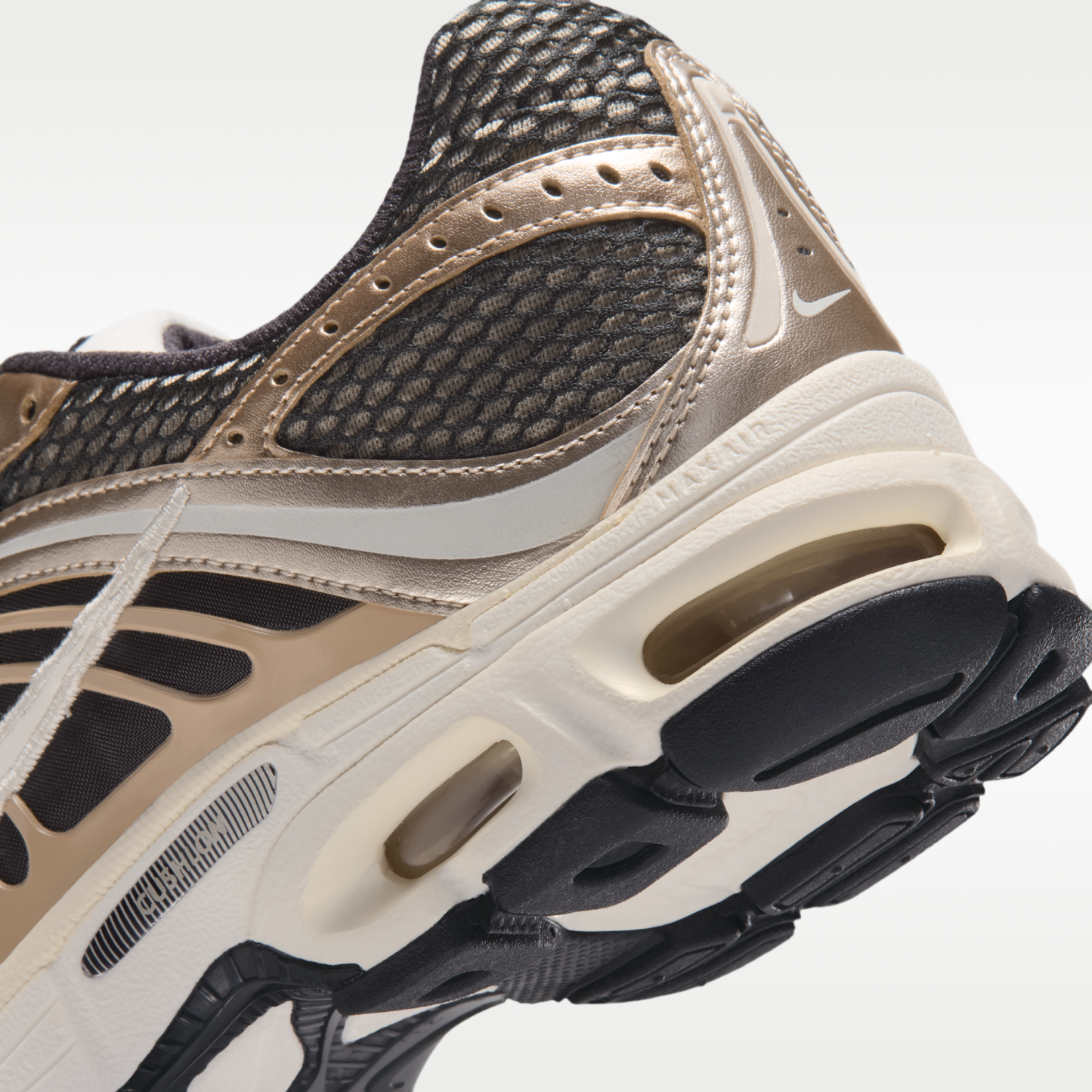 Nike Air Max Moto 2K - Sanddrift/Off Noir/Pale Ivory/Sail - 8
