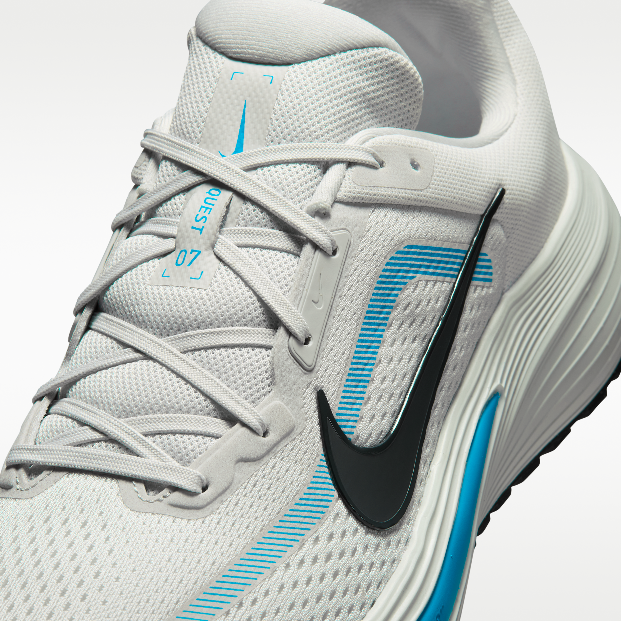 Nike Quest 7 - Vast Grey/Light Current Blue/Off White/Anthracite - 7
