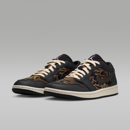 Air Jordan 1 Low SE - Μαύρο/Velvet Brown/Chalk - 5
