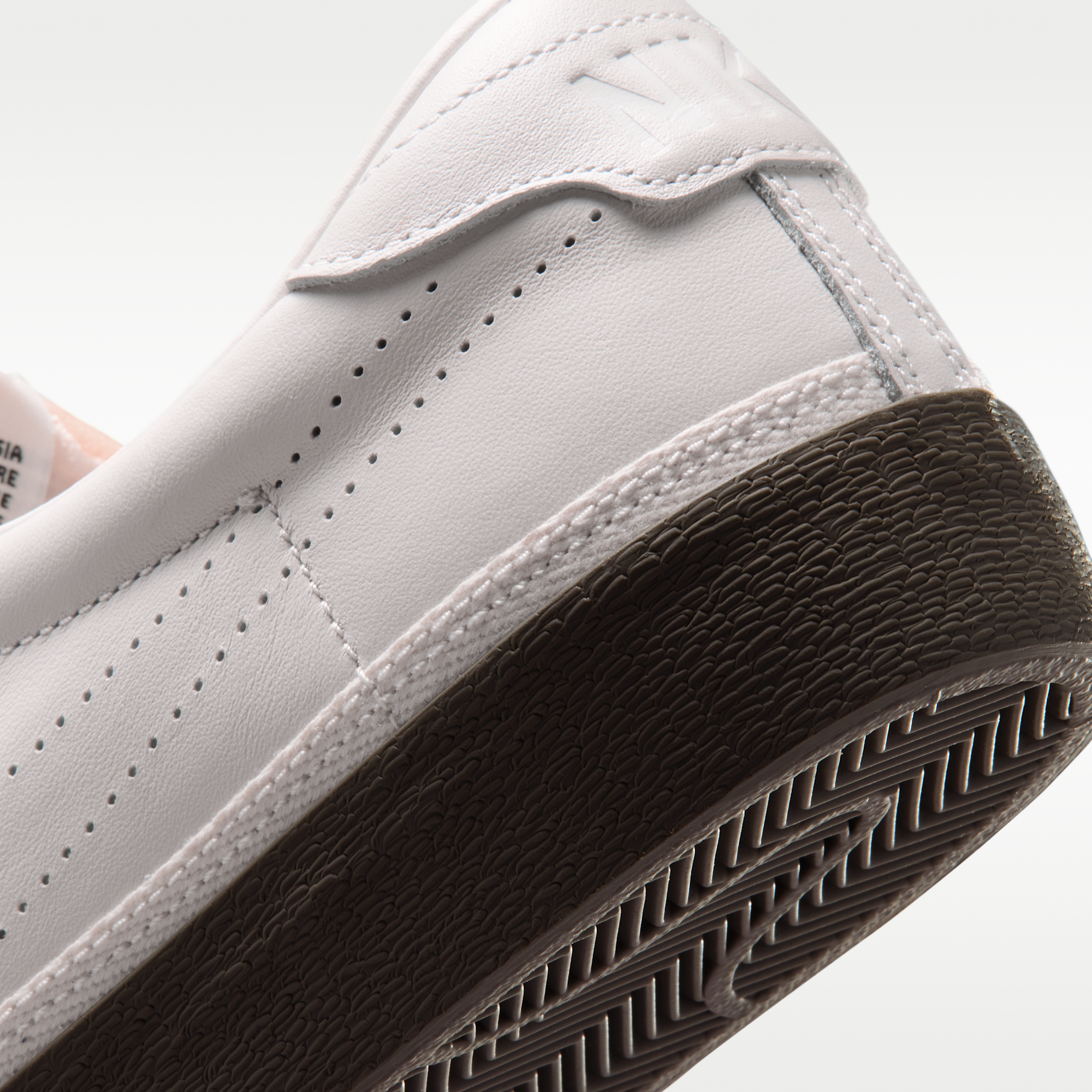 Nike Tennis Classic - Phantom/Cave Stone/Sail/Phantom - 8