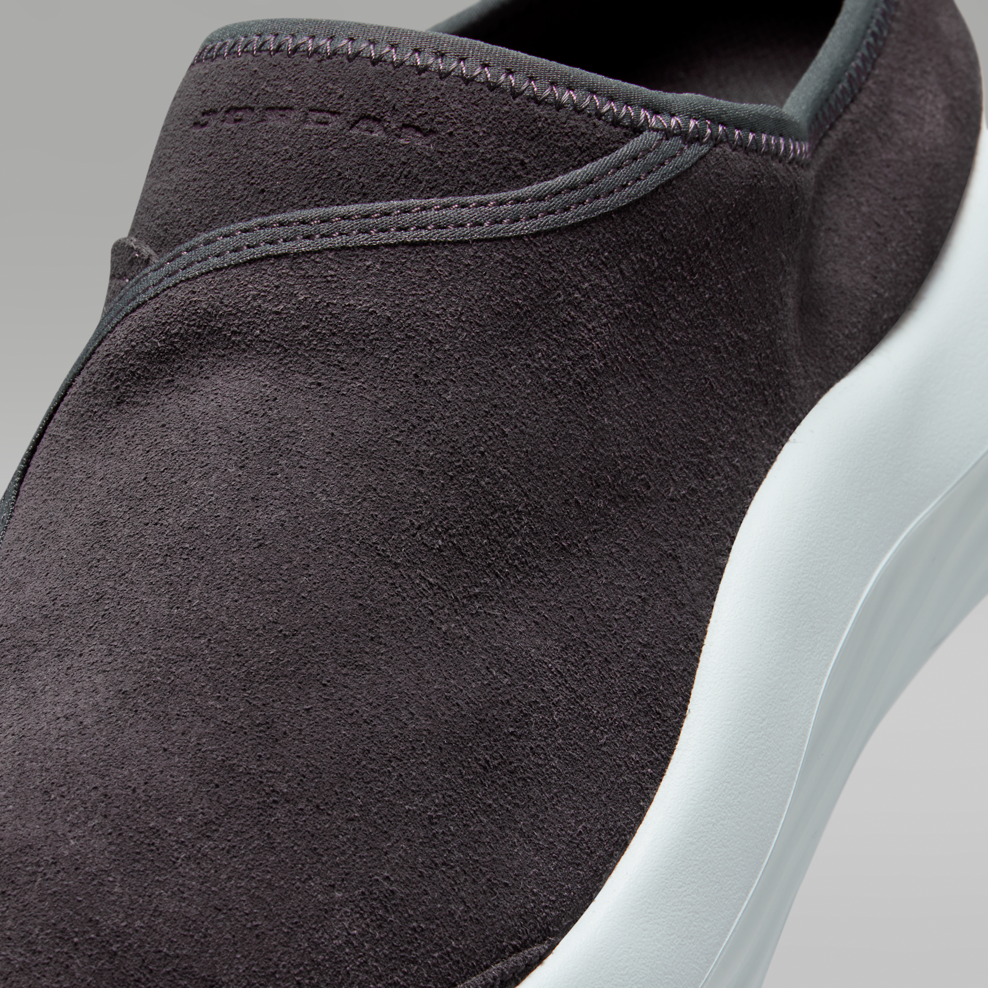 Jordan Future - Anthracite/Off White/Fire Pink - 7