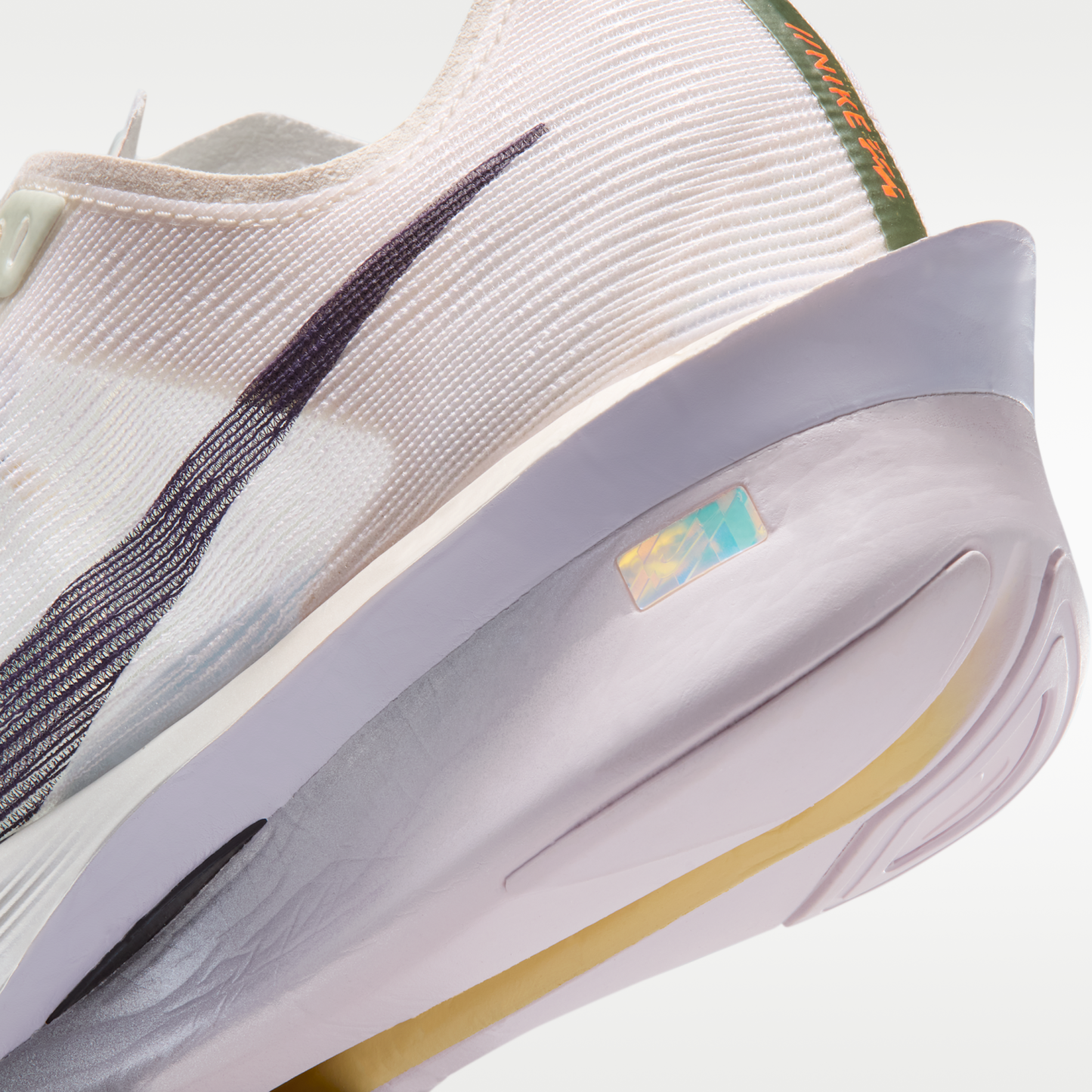 Nike Vaporfly 4 - Barely Green/Chalk/Hyper Crimson/Purple Dynasty - 8