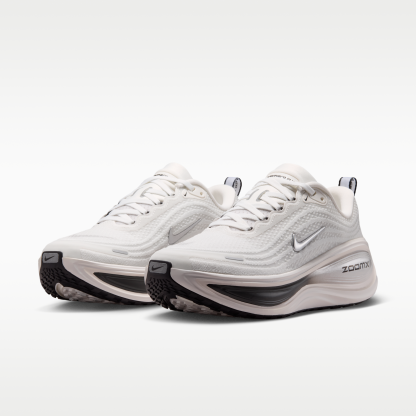 Nike Vomero Plus - Summit White/Sail/Anthracite/Metallic Silver - 5