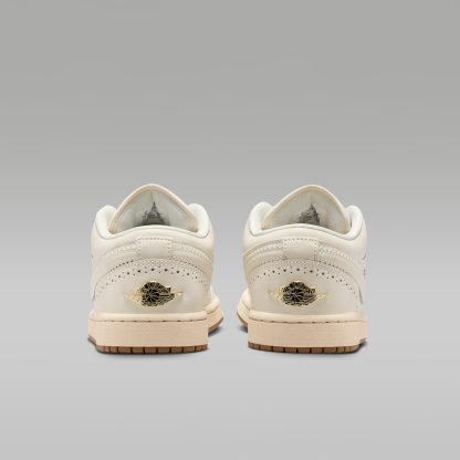 Air Jordan 1 Low SE - Chalk/Metallic Gold/Pearl White/Chalk - 6
