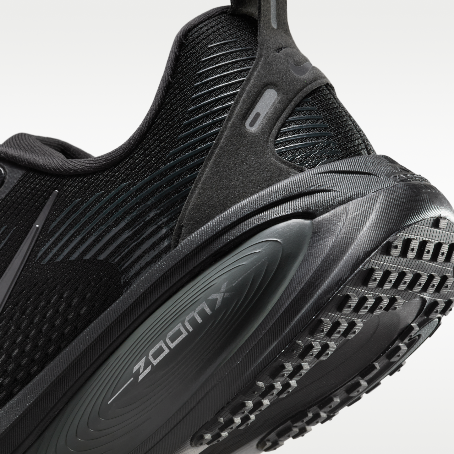 Nike Vomero 18 - Μαύρο/Dark Smoke Grey/Light Smoke Grey/Μαύρο - 8
