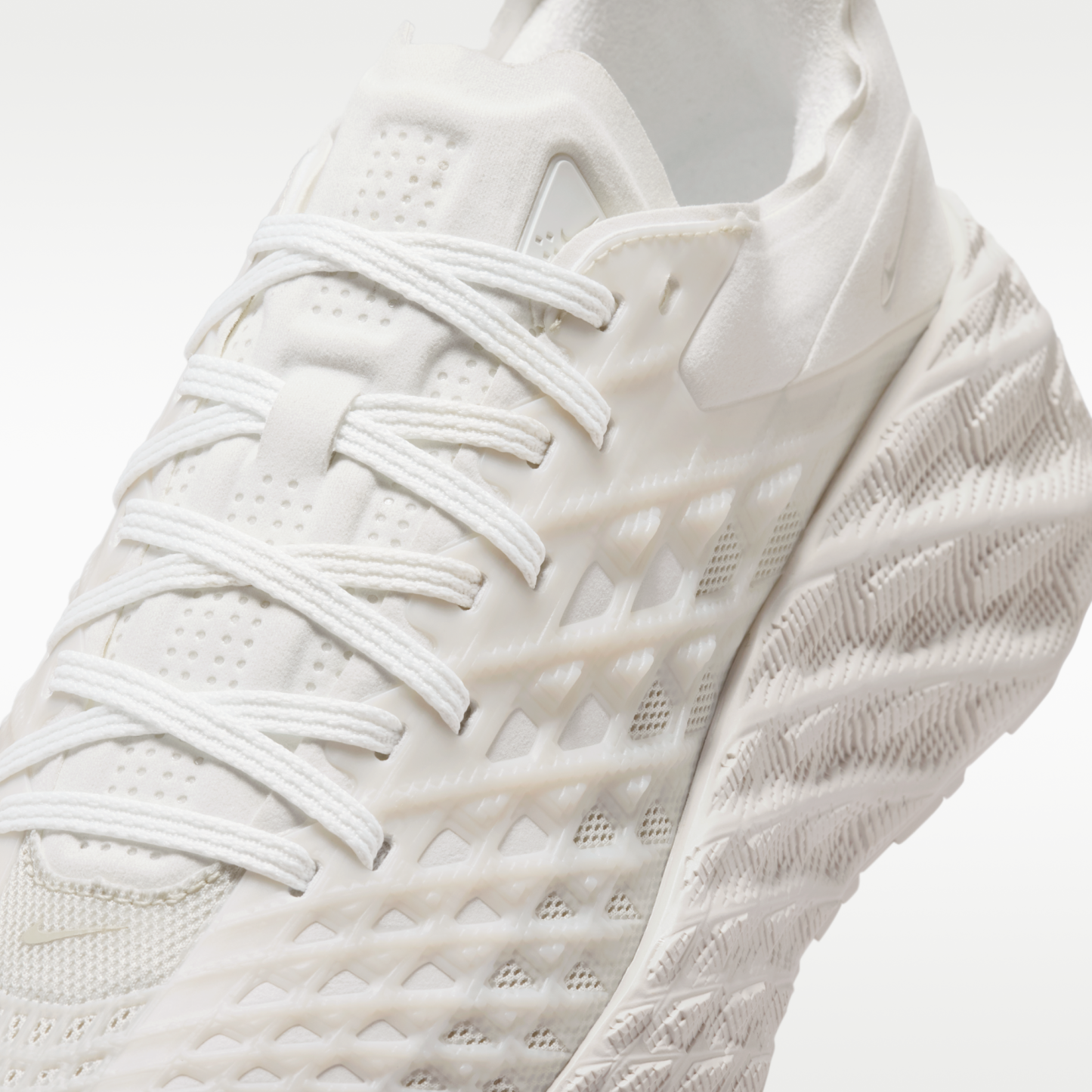 Nike Ava Edge - Summit White/Light Bone/Stone - 7