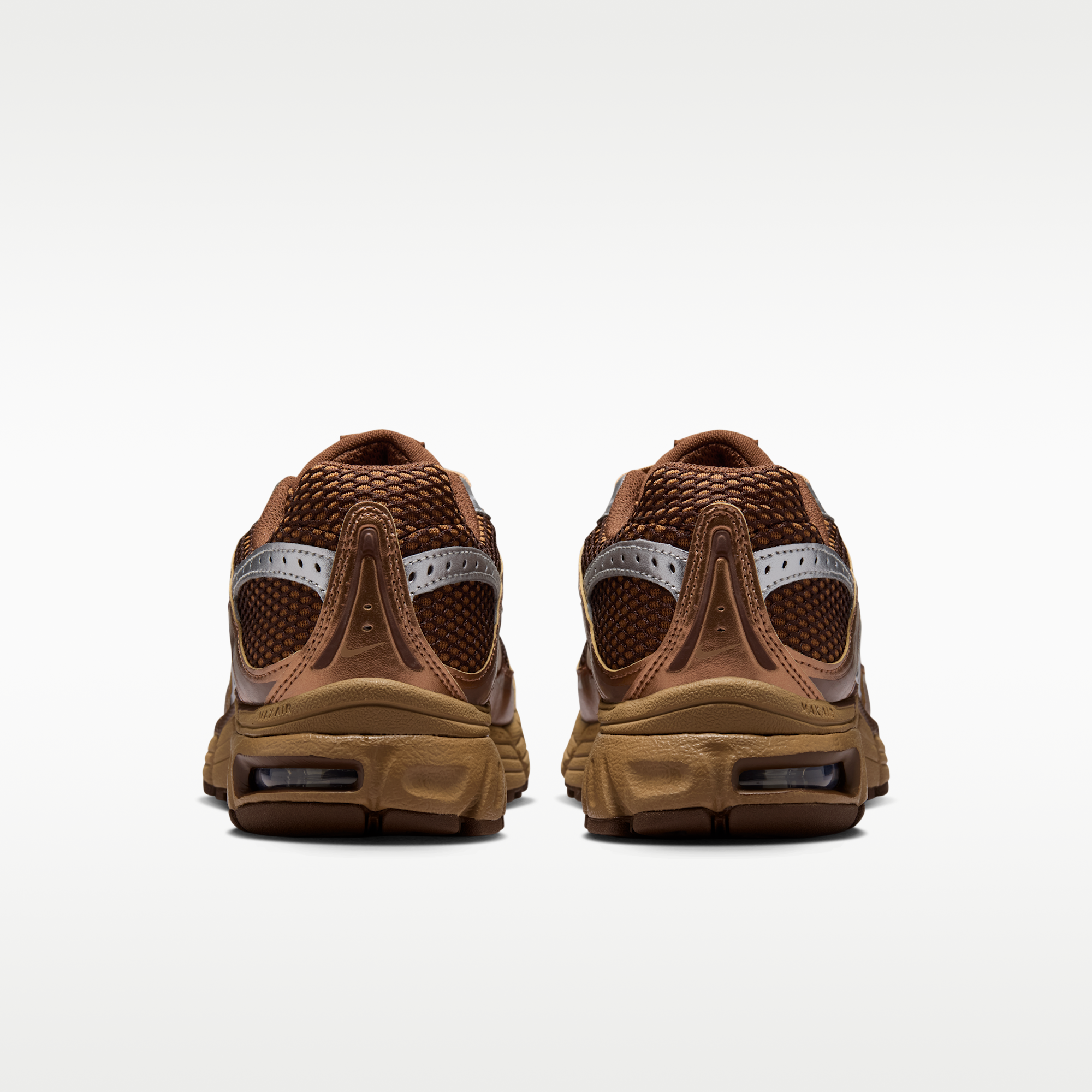 Nike Air Max Moto 2K - Light British Tan/Cacao Wow/Metallic Silver/Dark Driftwood - 6