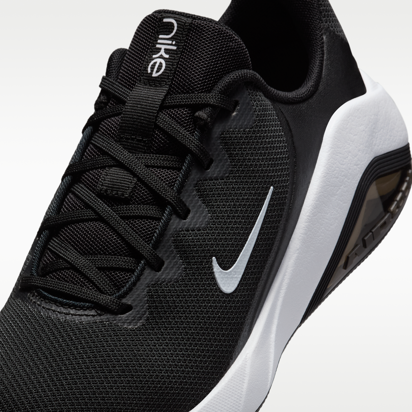 Nike Bella 7 - Μαύρο/Μαύρο/Λευκό - 7