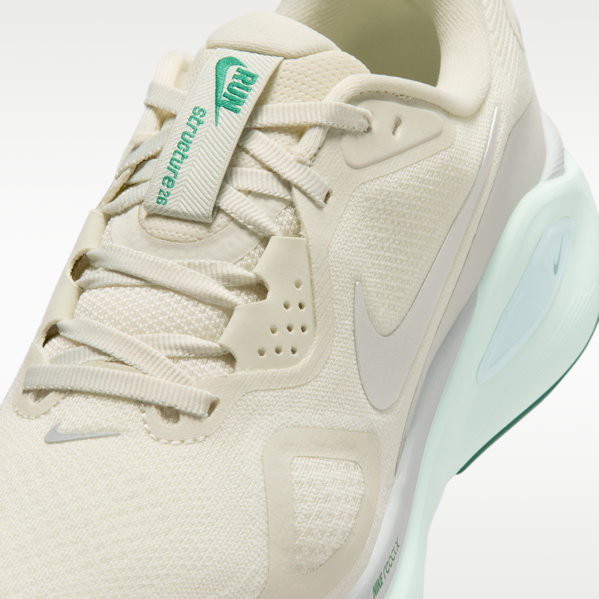 Nike Structure 26 - Sea Glass/Light Silver/Barely Green/Metallic Silver - 7