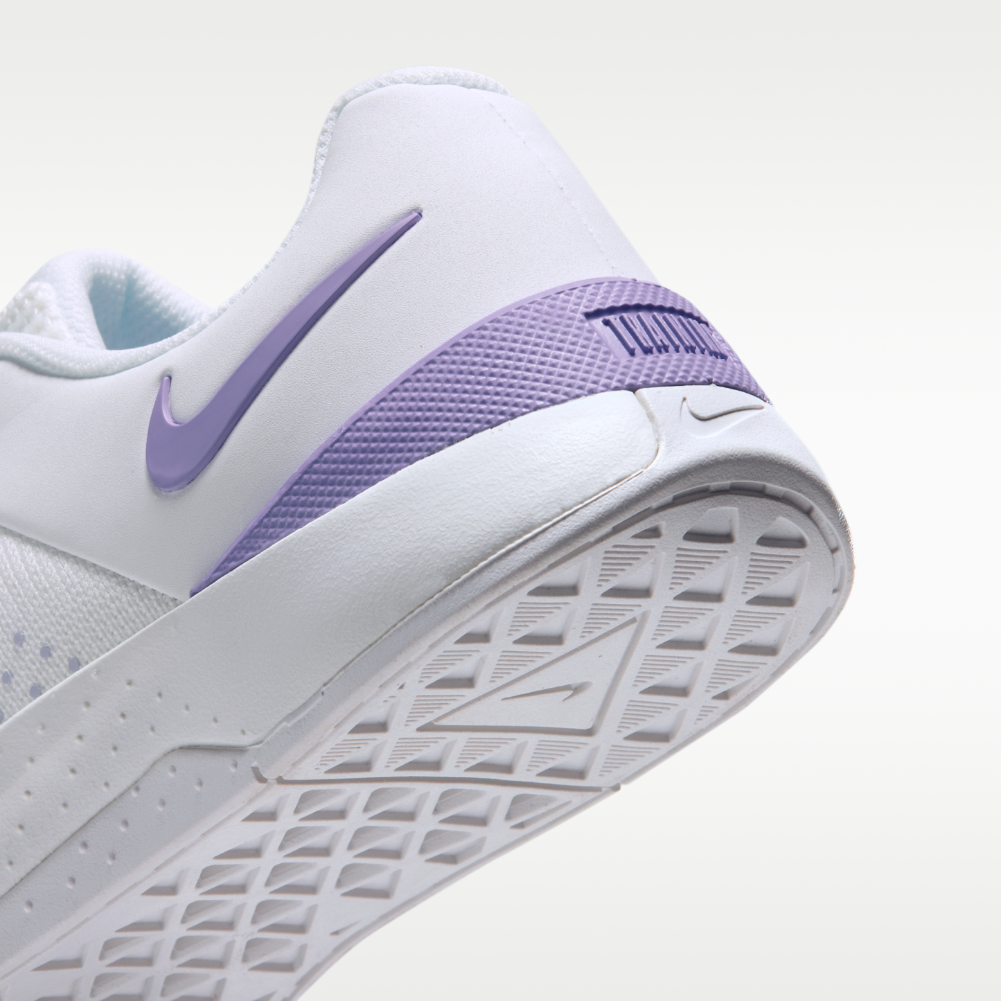 Nike MC Trainer 4 - Summit White/Palest Purple/Purple Pulse - 8