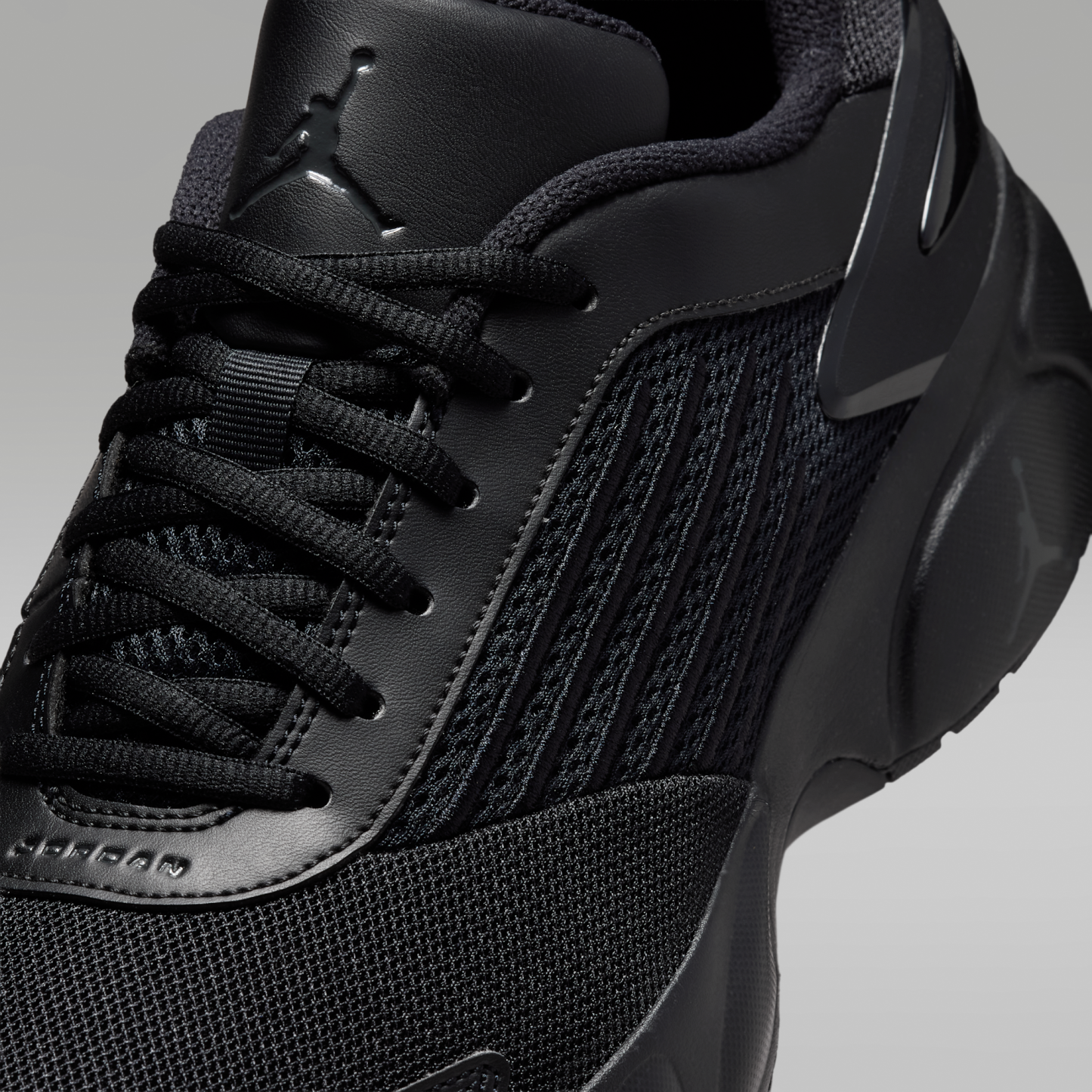 Jordan Trunner Flow - Μαύρο/Dark Smoke Grey - 7