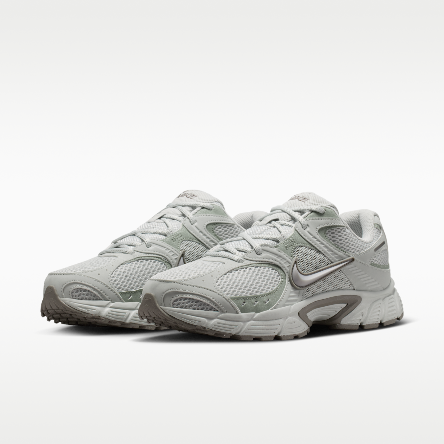 Nike V5 RNR - Light Silver/Jade Horizon/Canyon Grey/Metallic Silver - 5
