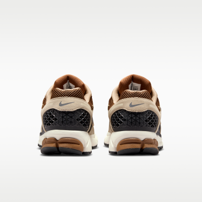 Nike Zoom Vomero 5 - Light British Tan/British Khaki/Linen/Dark Smoke Grey - 6
