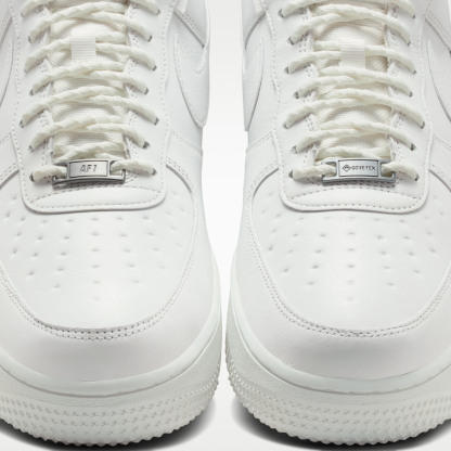 Nike Air Force 1 '07 LX Vibram - Summit White/Off White/Speed Yellow/Summit White - 9