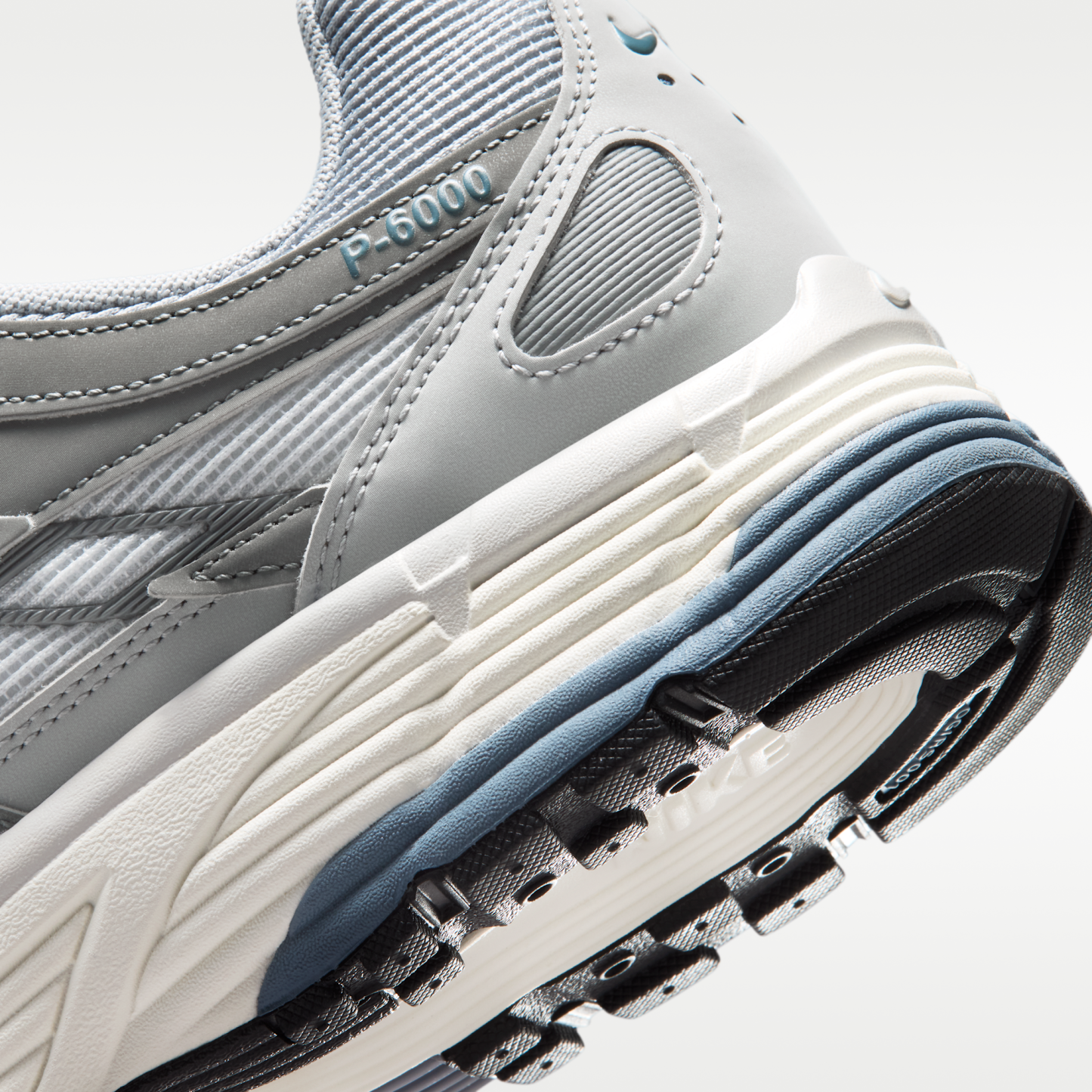 Nike P-6000 - Light Smoke Grey/Smoke Grey/Photon Dust/Blue Graphite - 8