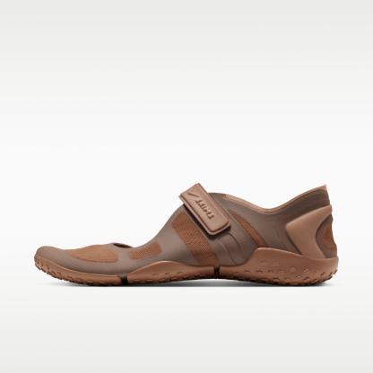 NikeSKIMS Rift Mesh - Archaeo Brown/Infinite Sable/Desert Dust/Archaeo Brown - 1