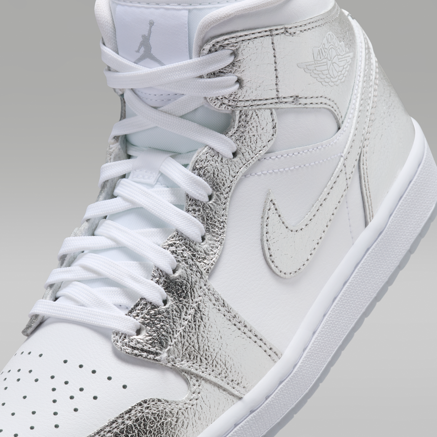 Air Jordan 1 Mid SE - Λευκό/Wolf Grey/Metallic Silver - 7