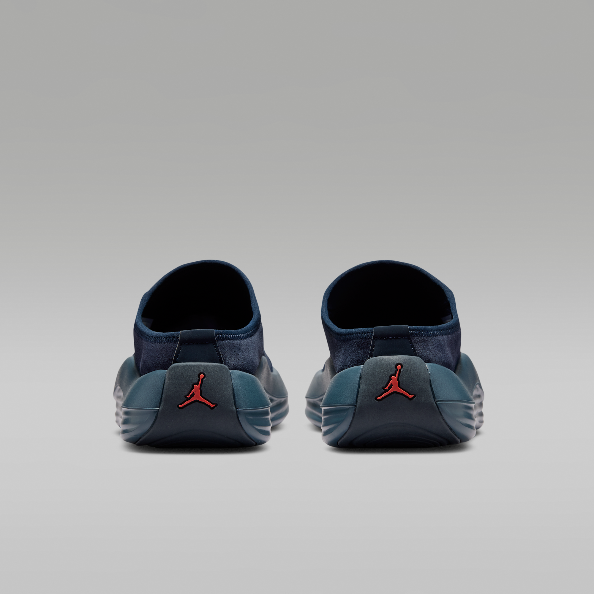 Jordan Future - Dark Obsidian/Blue Fox/Picante Red - 6