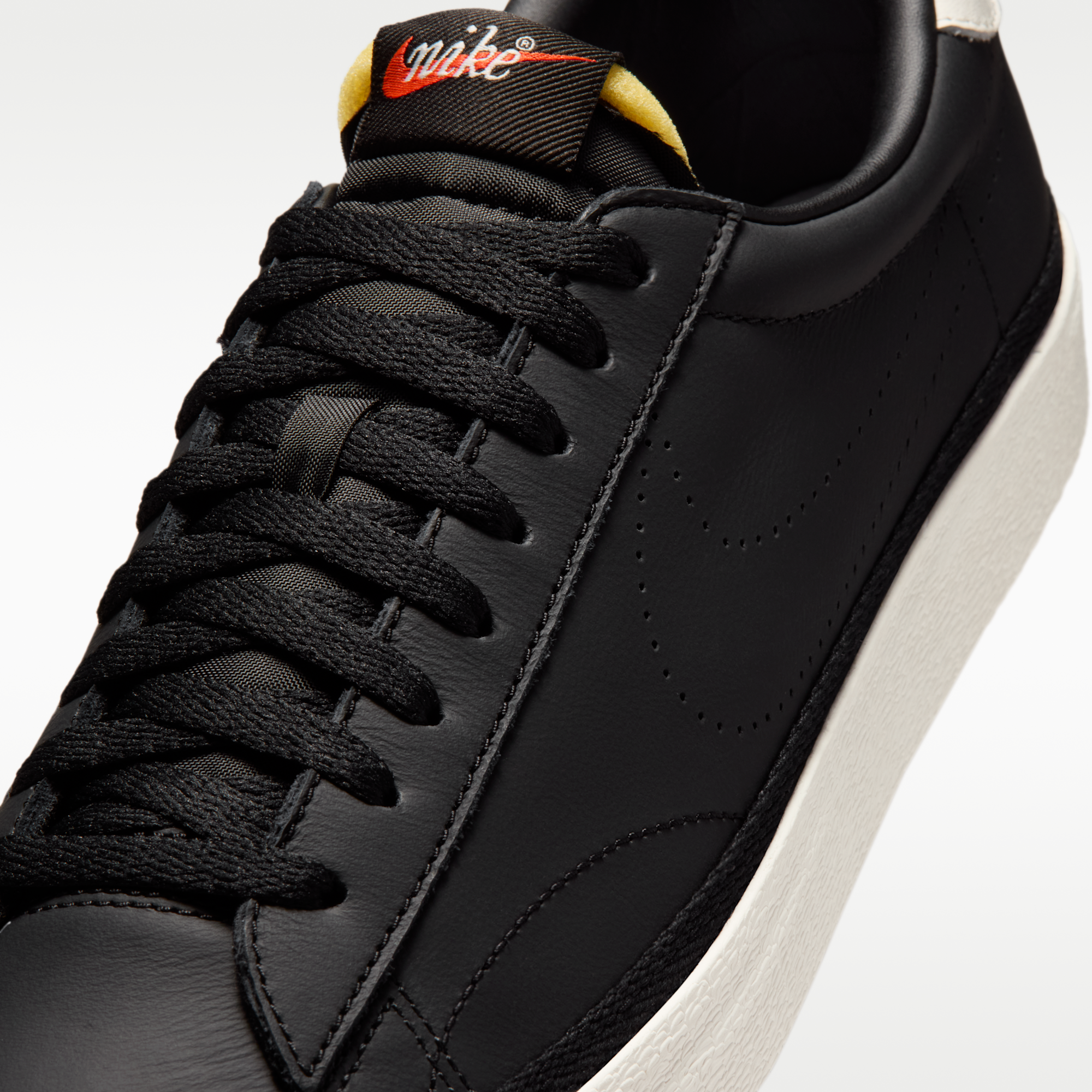 Nike Tennis Classic - Μαύρο/Sail/Team Orange/Μαύρο - 7