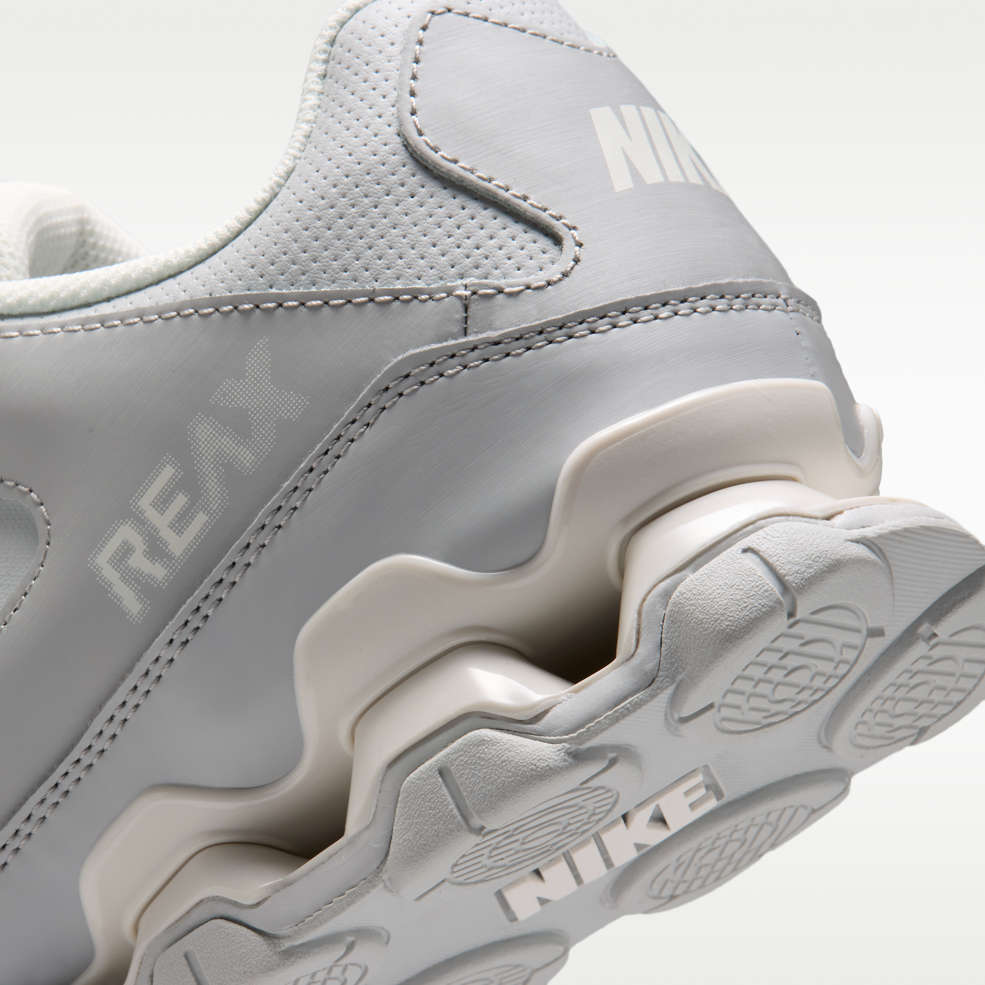 Nike Reax 8 TR - Grey Fog/Μαύρο/Sail - 8