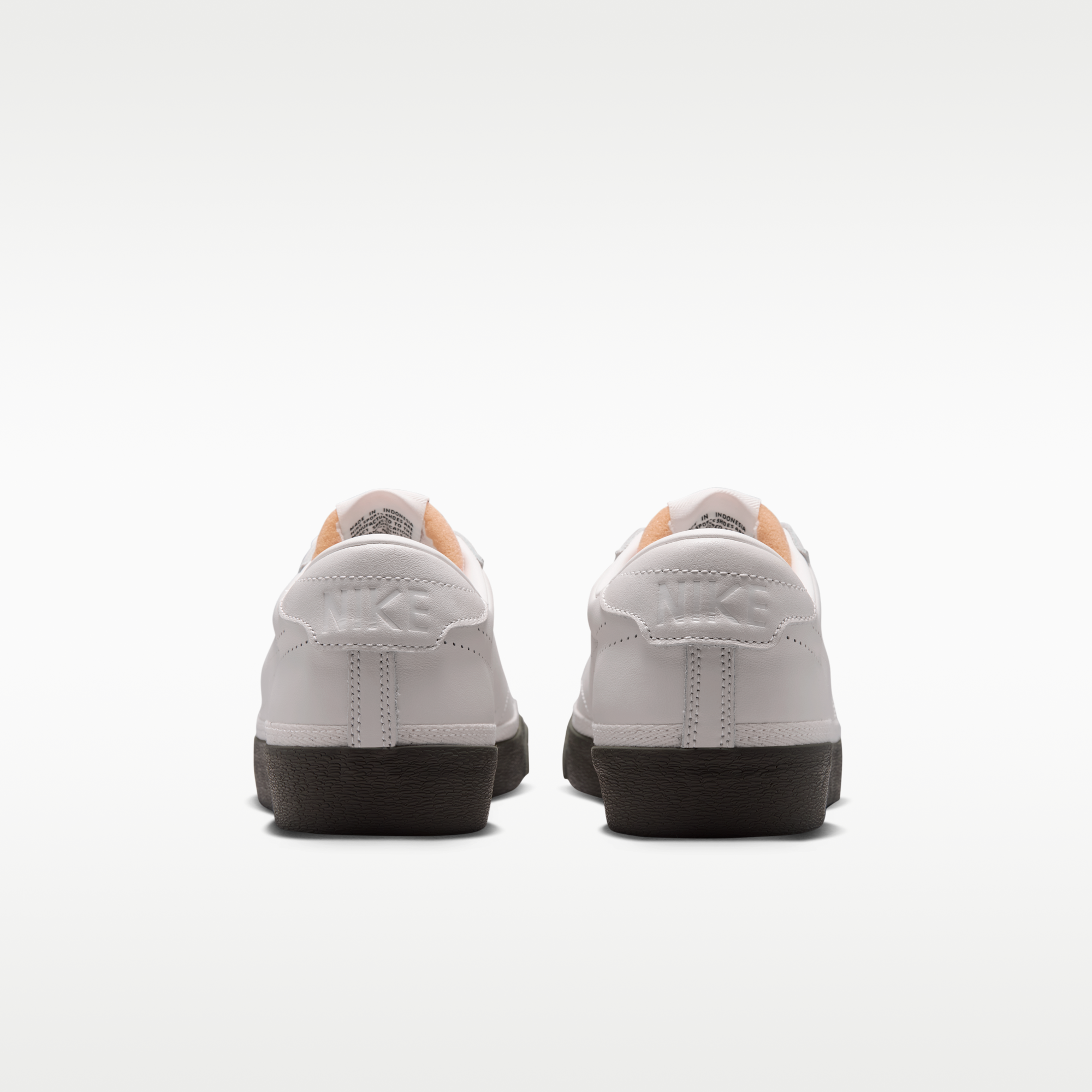 Nike Tennis Classic - Phantom/Cave Stone/Sail/Phantom - 6
