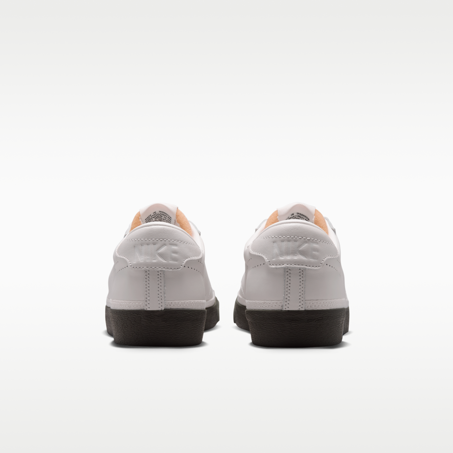 Nike Tennis Classic - Phantom/Cave Stone/Sail/Phantom - 6