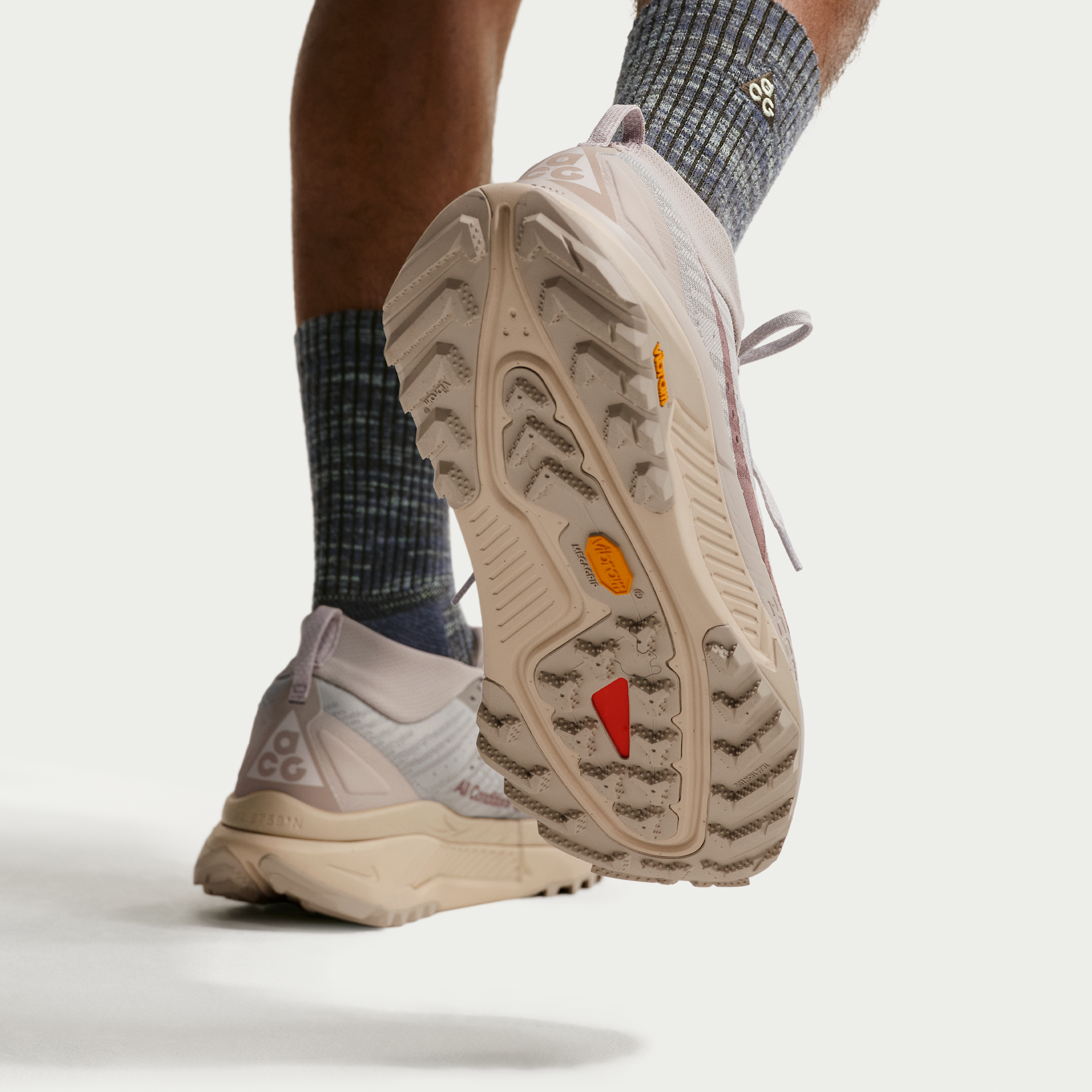 ACG Zegama Trail - Cream II/Safety Orange/Light Orewood Brown - 9