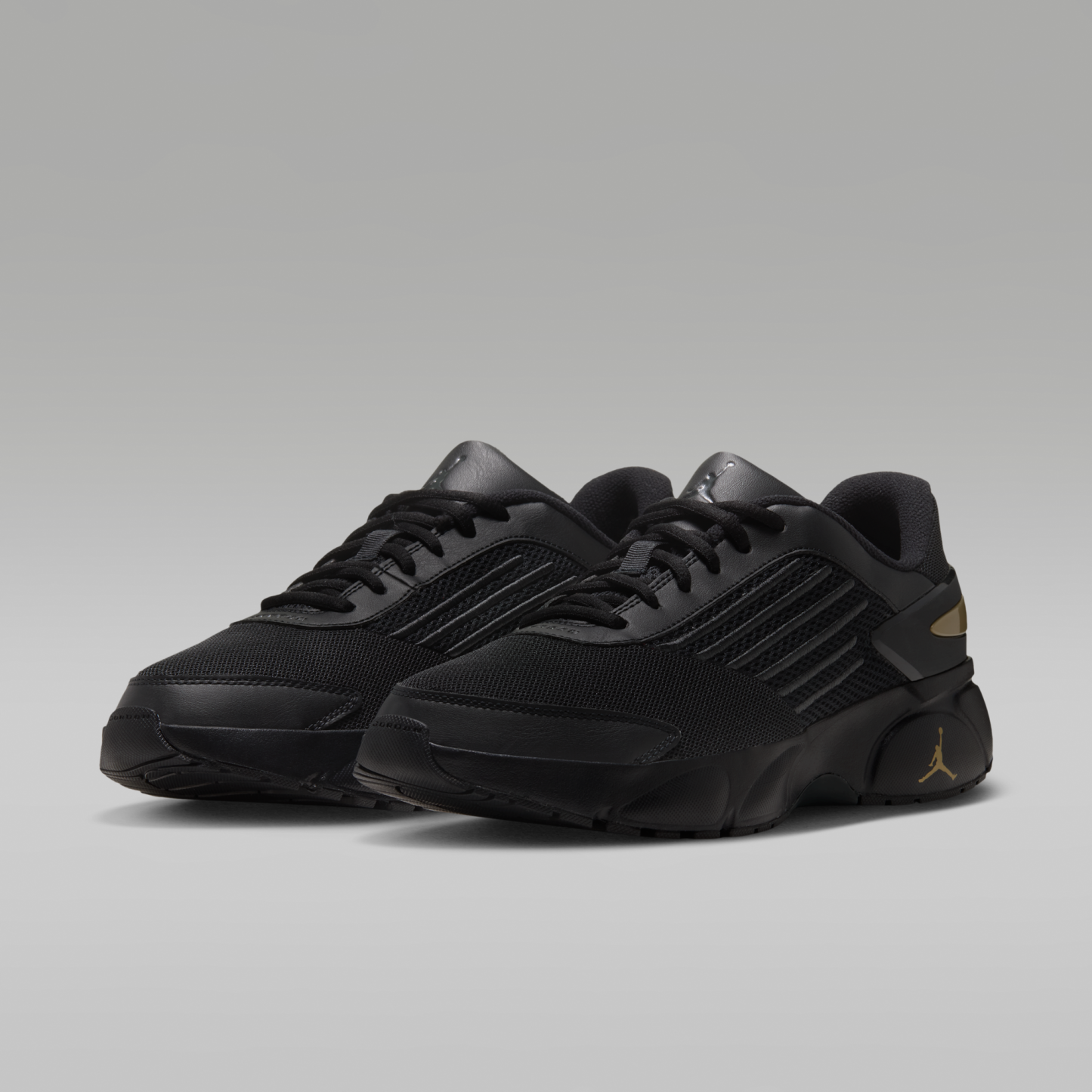 Jordan Trunner Flow - Μαύρο/Metallic Gold/Dark Smoke Grey - 5