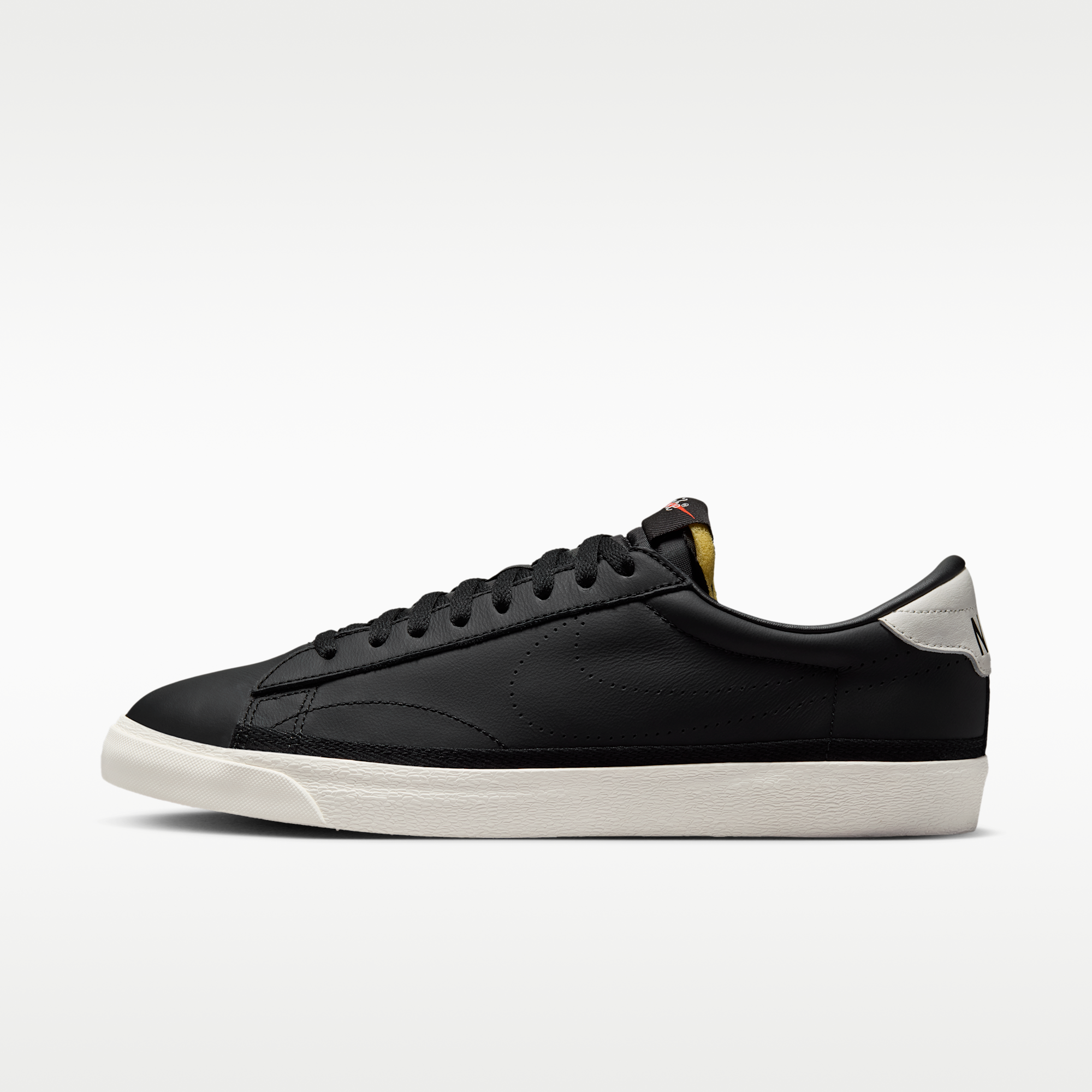Nike Tennis Classic - Μαύρο/Sail/Team Orange/Μαύρο - 1