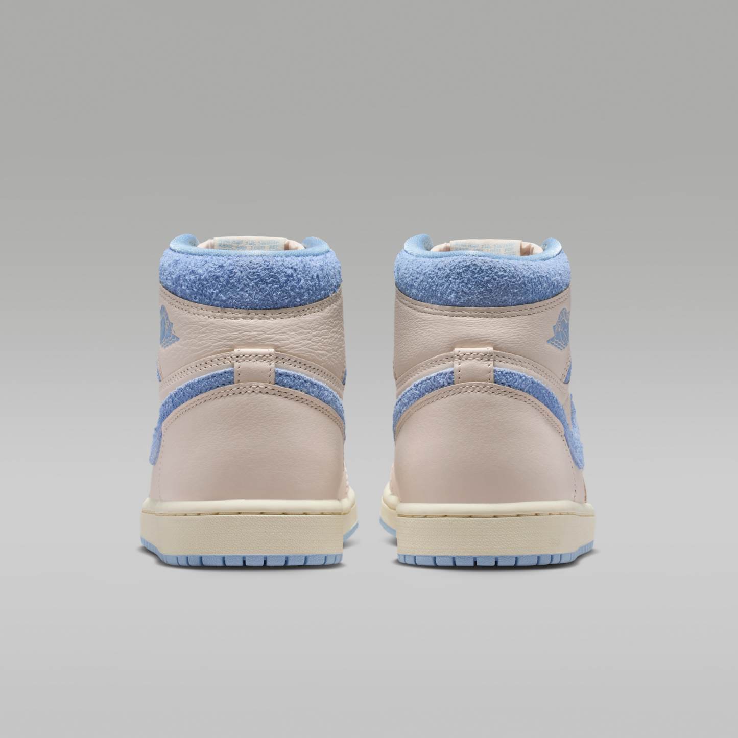 Air Jordan 1 Retro High OG - Pale Ivory/Coconut Milk/Psychic Blue - 6