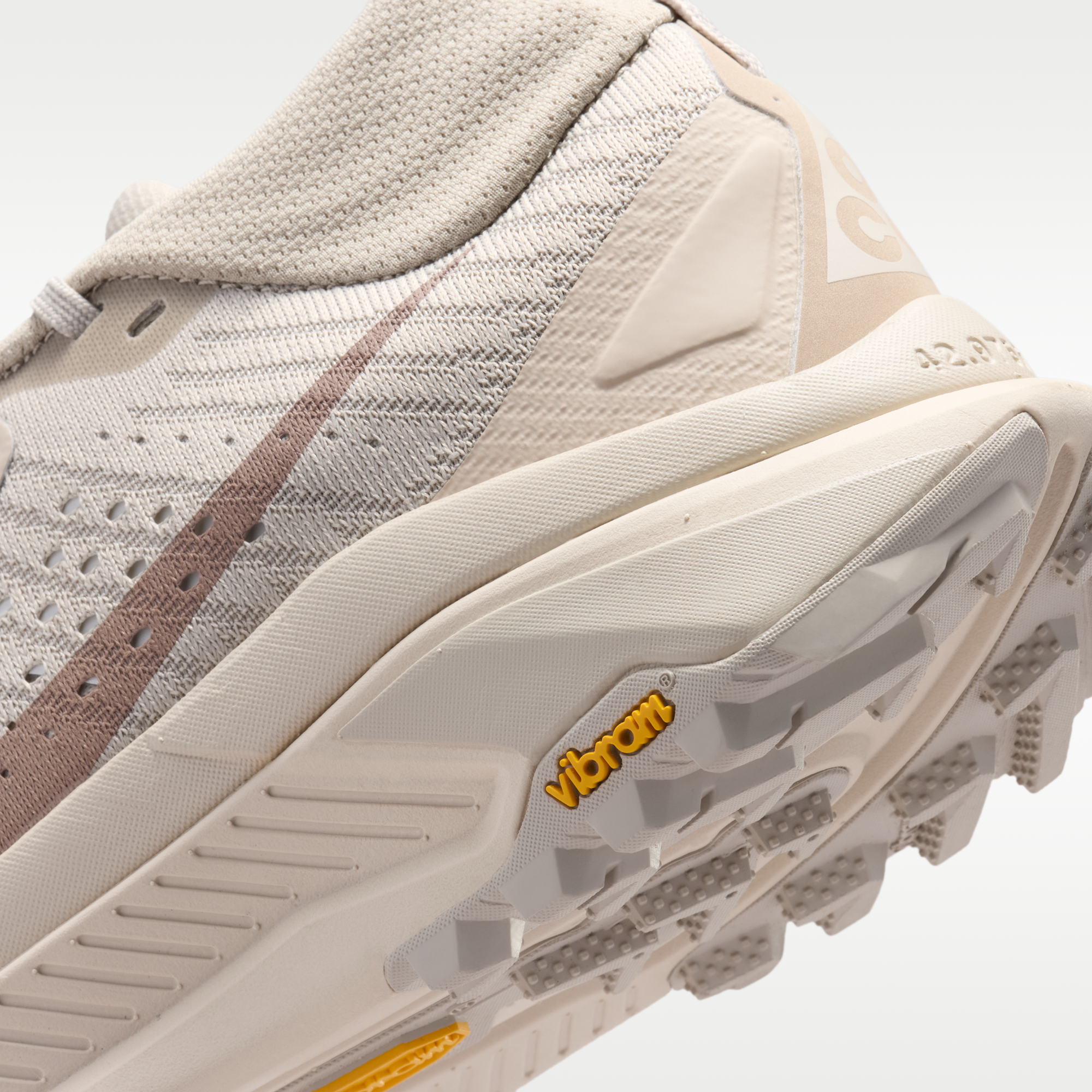 ACG Zegama Trail - Cream II/Safety Orange/Light Orewood Brown - 8