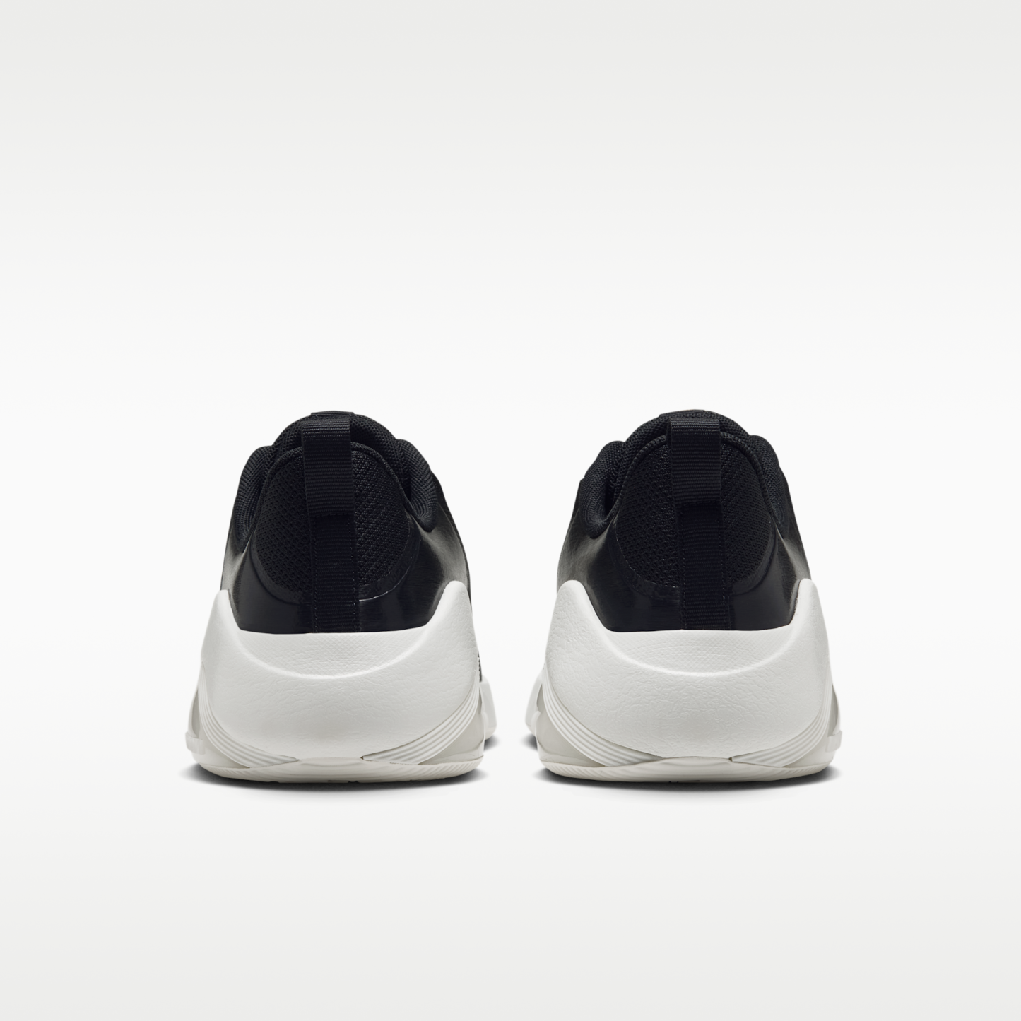 Nike Bella 7 - Off Noir/Sail/Blur - 6