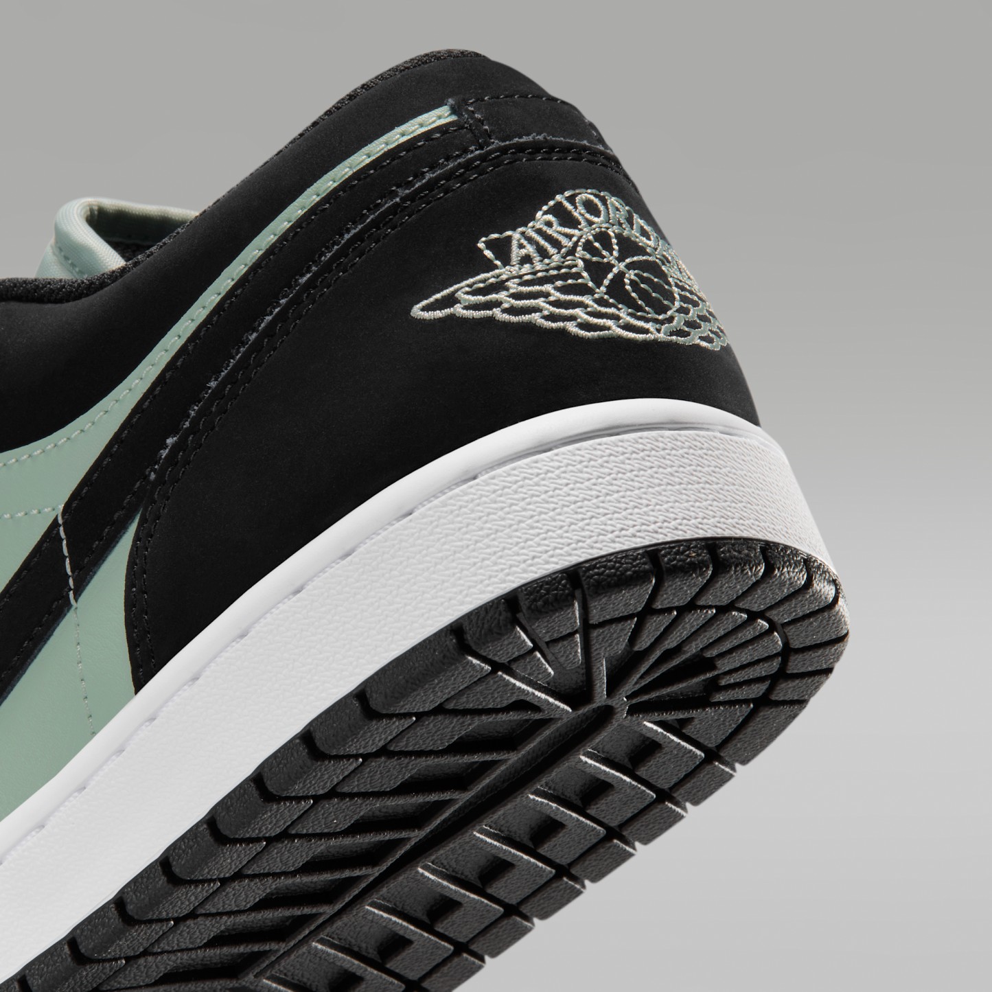 Air Jordan 1 Low - Μαύρο/Λευκό/Pistachio Frost - 8