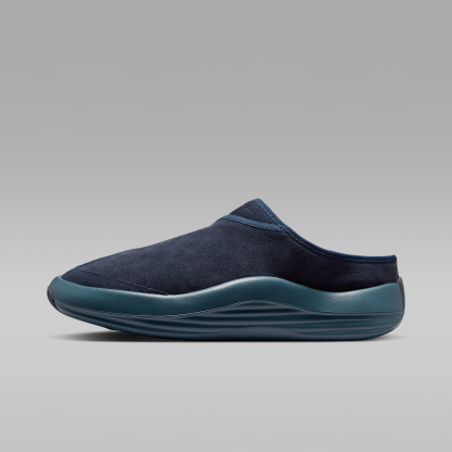 Jordan Future - Dark Obsidian/Blue Fox/Picante Red - 1