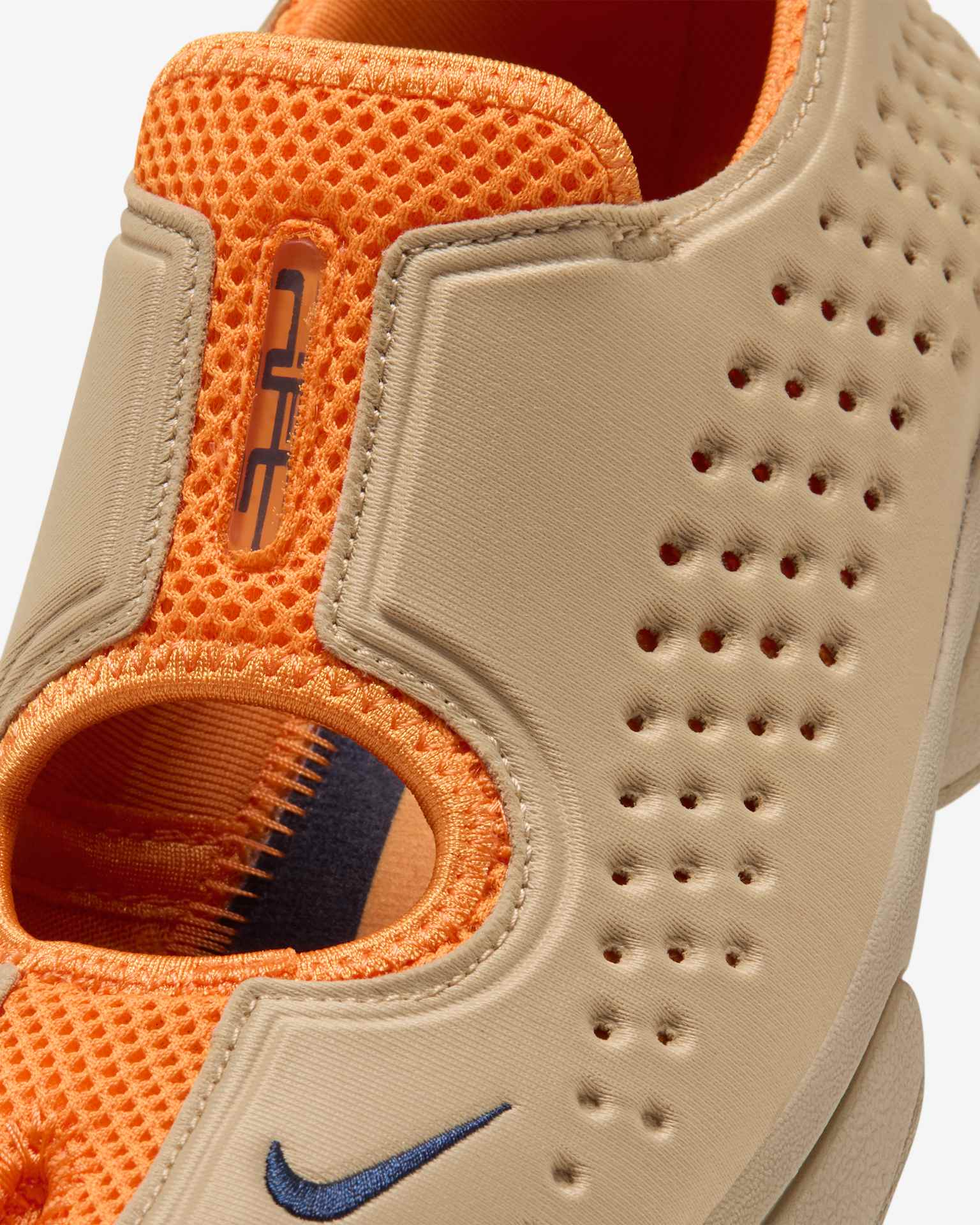 Nike Rift 2 - Yukon Tan/College Navy/Vivid Orange - 8