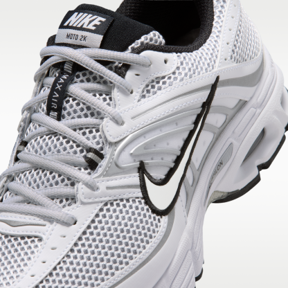 Nike Air Max Moto 2K - Λευκό/Μαύρο/Wolf Grey/Metallic Silver - 7