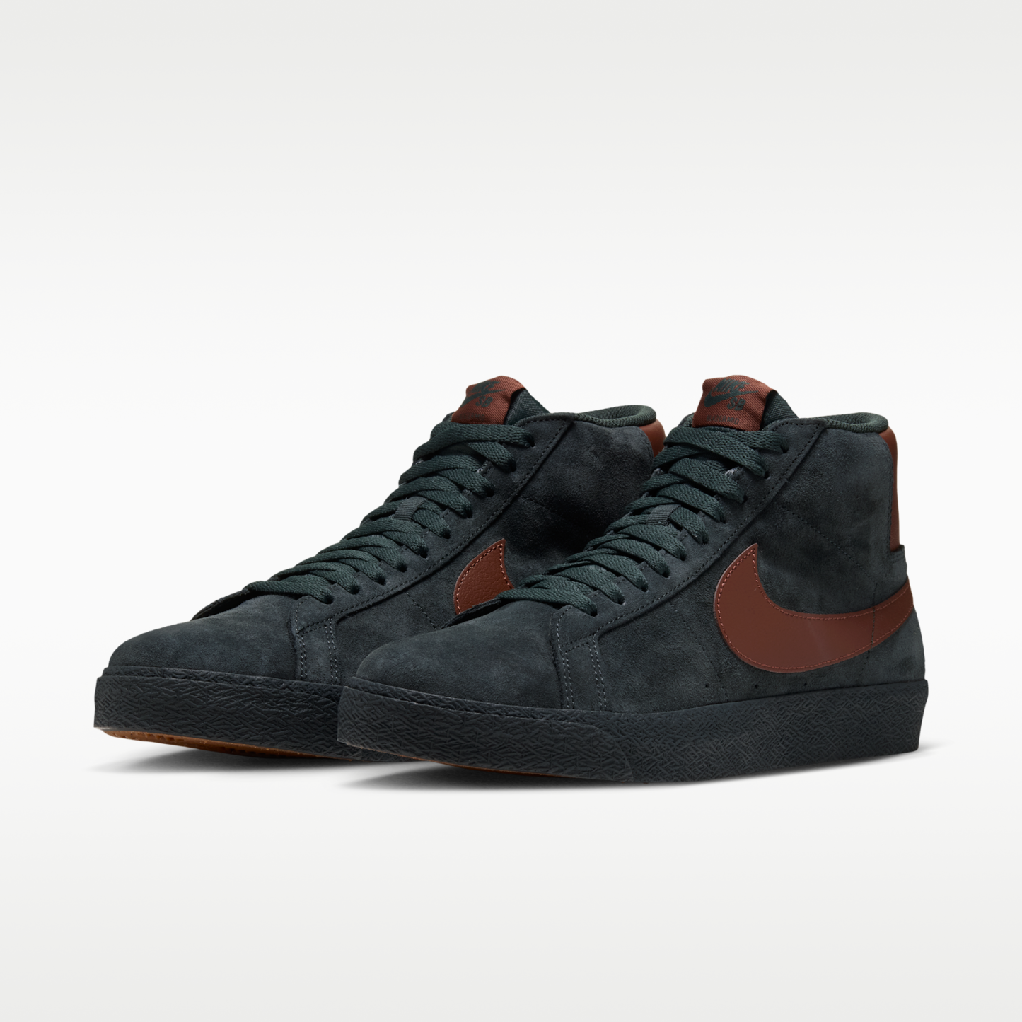 Nike SB Zoom Blazer Mid - Black Spruce/Black Spruce/Gum Medium Brown/Corduroy Brown - 5