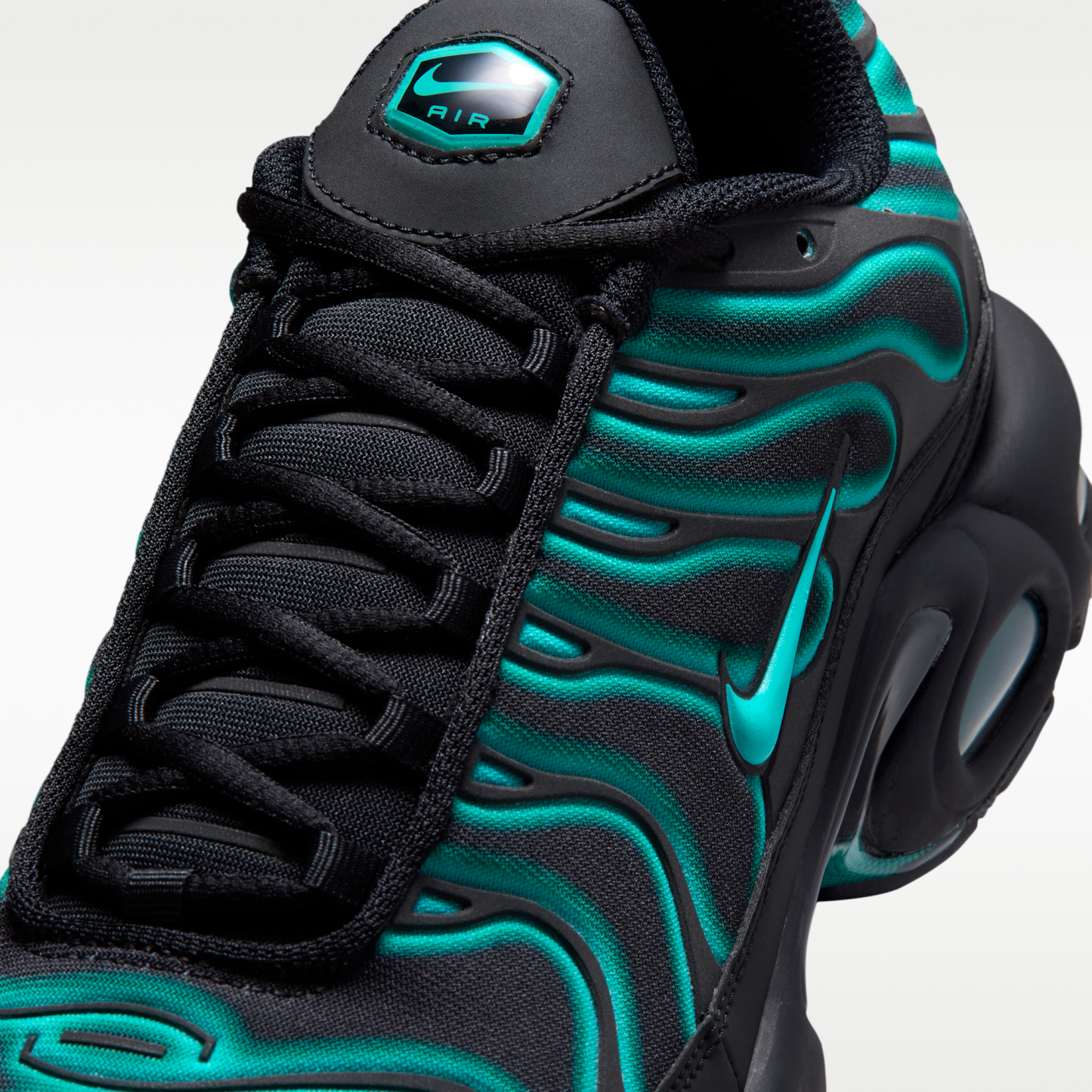 Nike Air Max Plus - Μαύρο/Dusty Cactus - 7